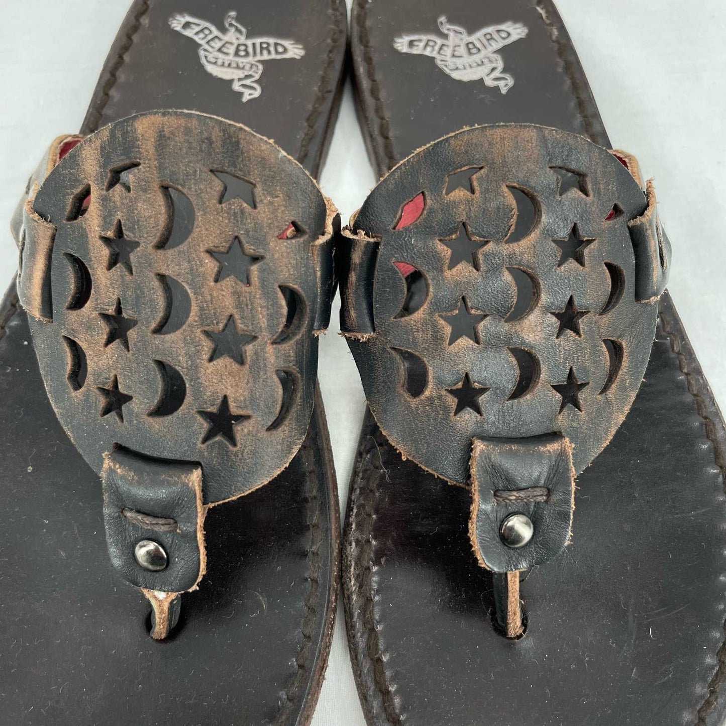 Freebird by Steven Vallarta Celestial Dark Brown Leather Thong Style Sandals Size 7