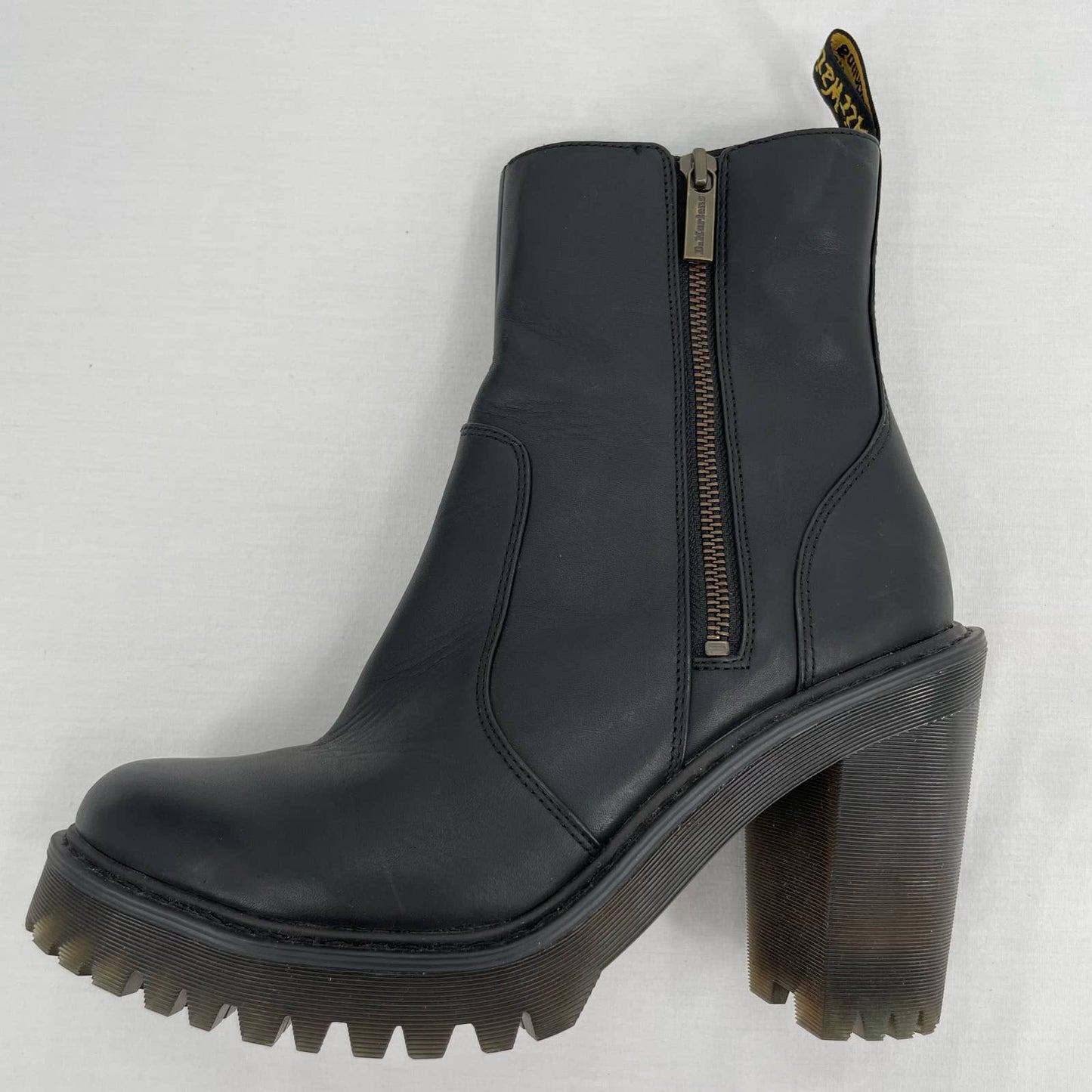 Dr. Martens Magdalena II Black Heeled Boots Zippers Lug Sole Chunky Heel Size 9