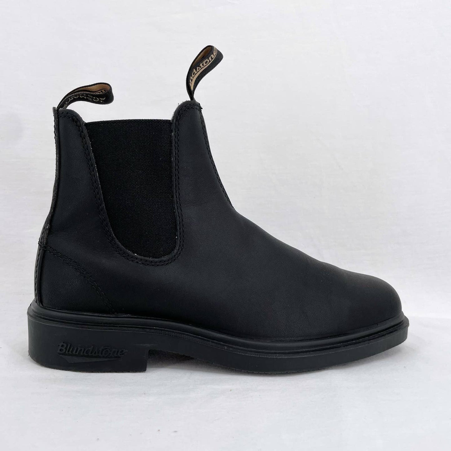 Blundstone Black Dress Boots Smooth Leather Square Toe Chelsea Style #063 Sz 5.5