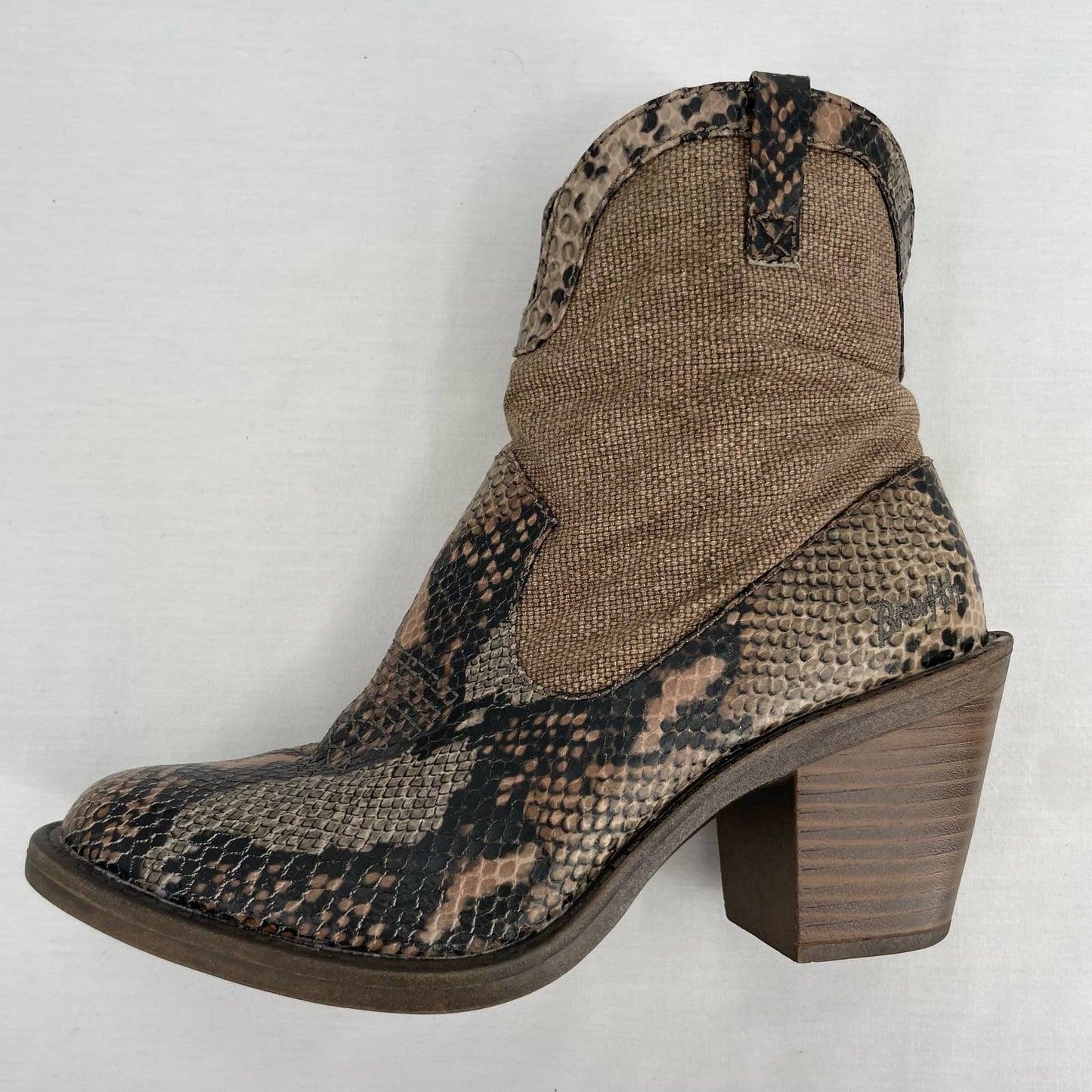 Blowfish Lolly Snake Snakeskin Burlap Neutral Tone Western Style Ankle Booties Size 7