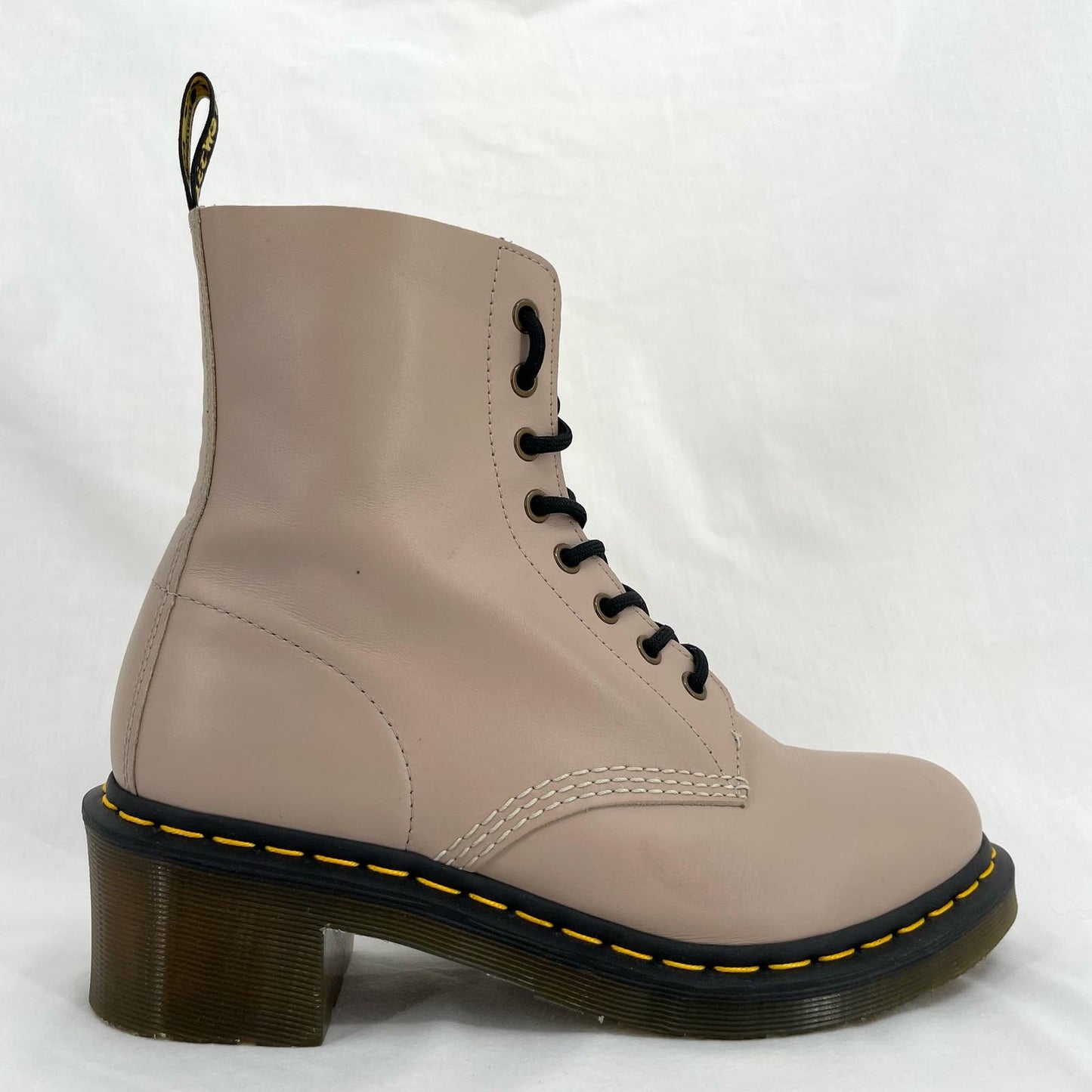 Dr. Martens Clemency Boots Natural Leather Heeled Lace Up Neutral Tan Beige Size 10