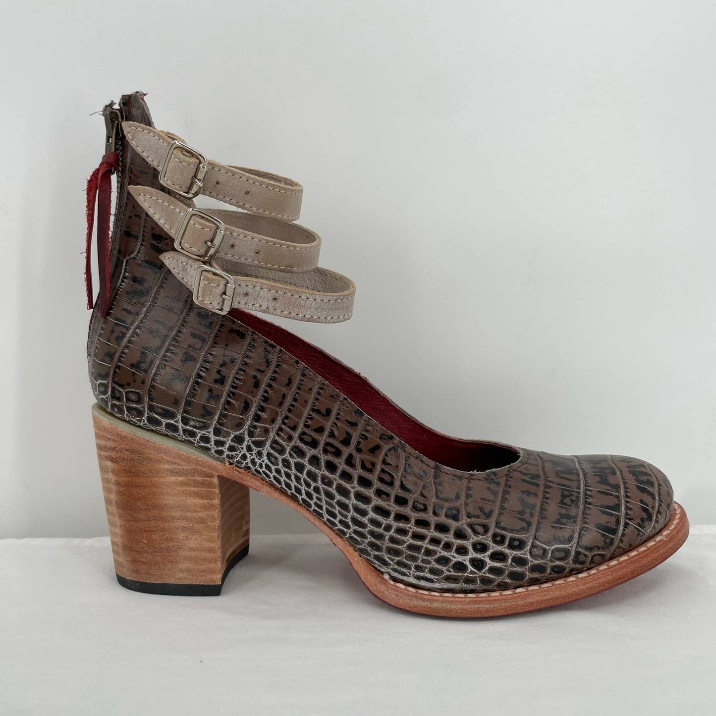 Freebird by Steven Randi Stone Croco Strappy Heels Buckles Chunky Block Heel Size 12