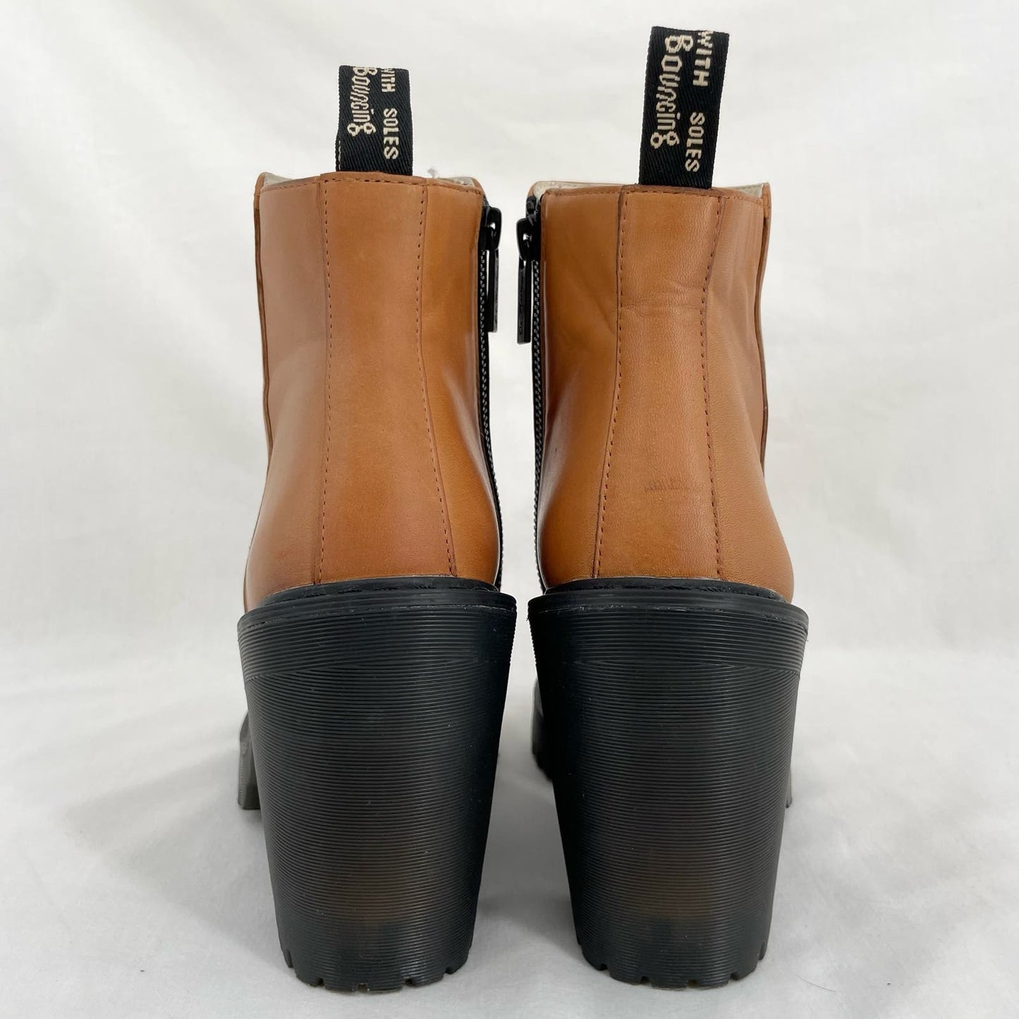 Dr. Martens Magdalena Cognac Leather Heeled Boots Orange Tan Grunge Indie Size 9
