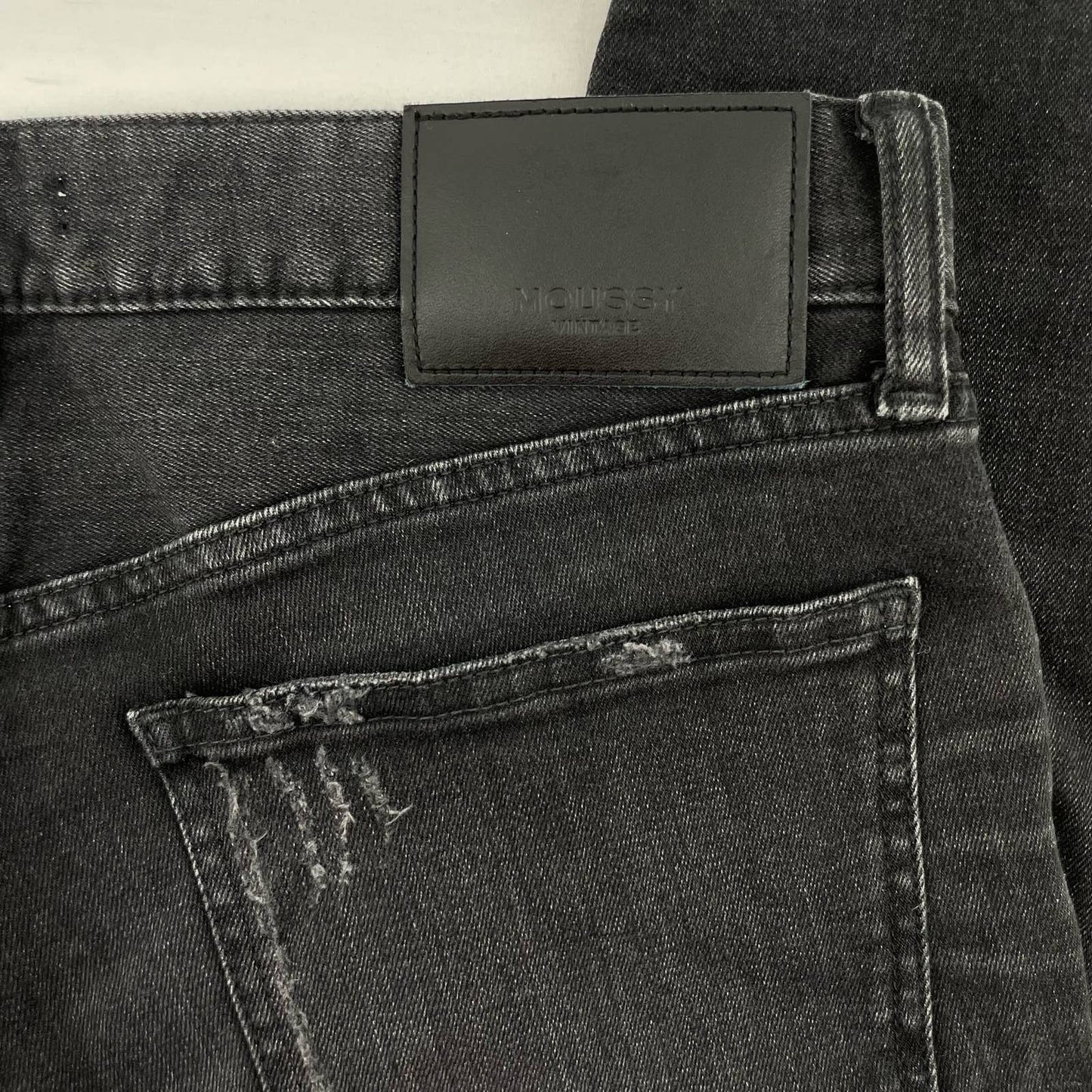 Moussy Vintage Black Jeans Distressed Straight Style 025EAC12-1220-1 Size 29