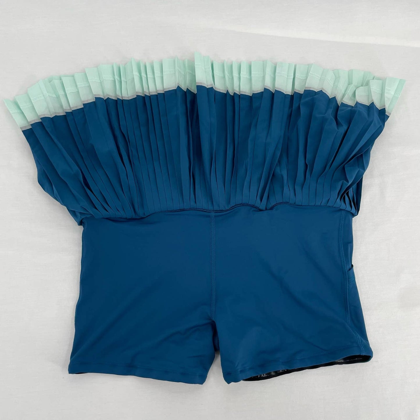 Lululemon Pleat to Street II Blue Aqua Poseidon Sea Mist Skirt Skort Ballerina Size 6
