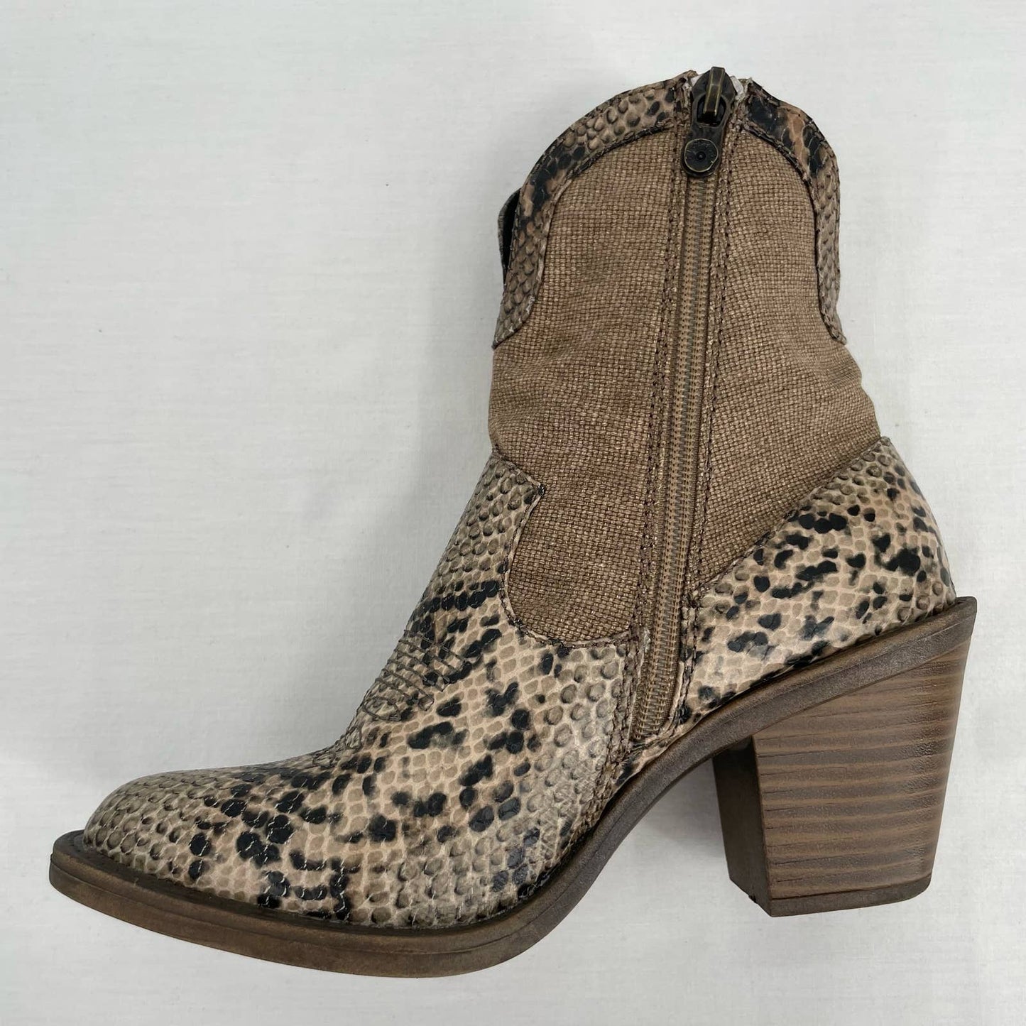 Blowfish Lolly Snake Snakeskin Burlap Neutral Tone Western Style Ankle Booties Size 7