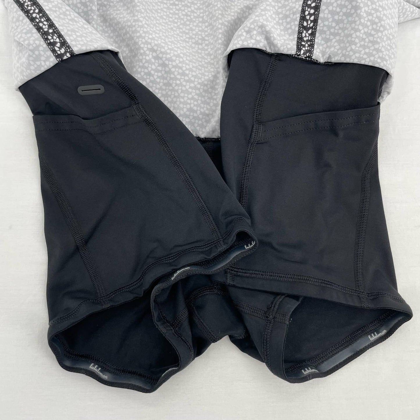 Lululemon Tall Pace Rival Skirt Monochromic Black White Pattern Active Skort Size 8