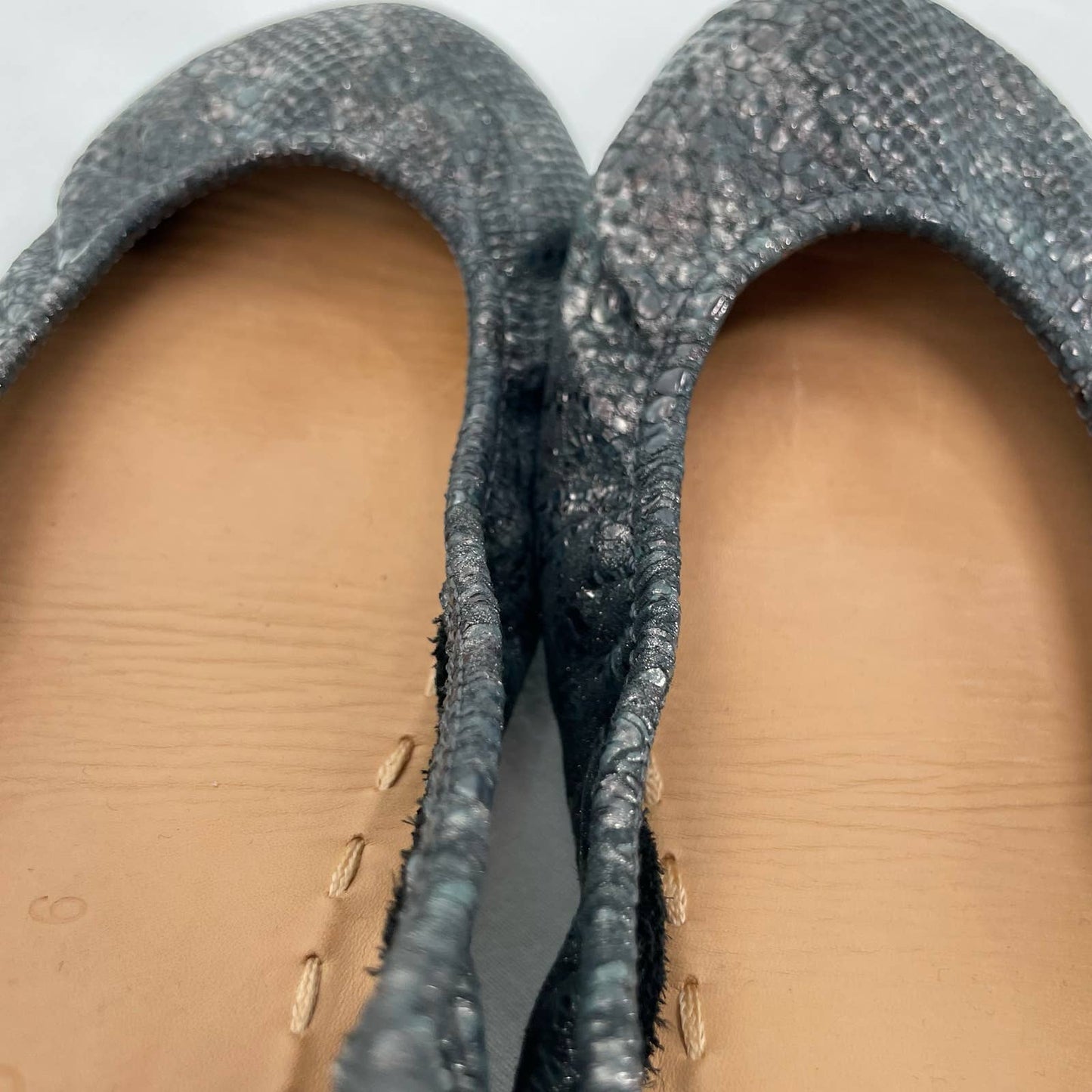 Tieks Drago Black Leather Ballet Flats Snakeskin Dragon Shiny Metallic Foil Shoe Size 6