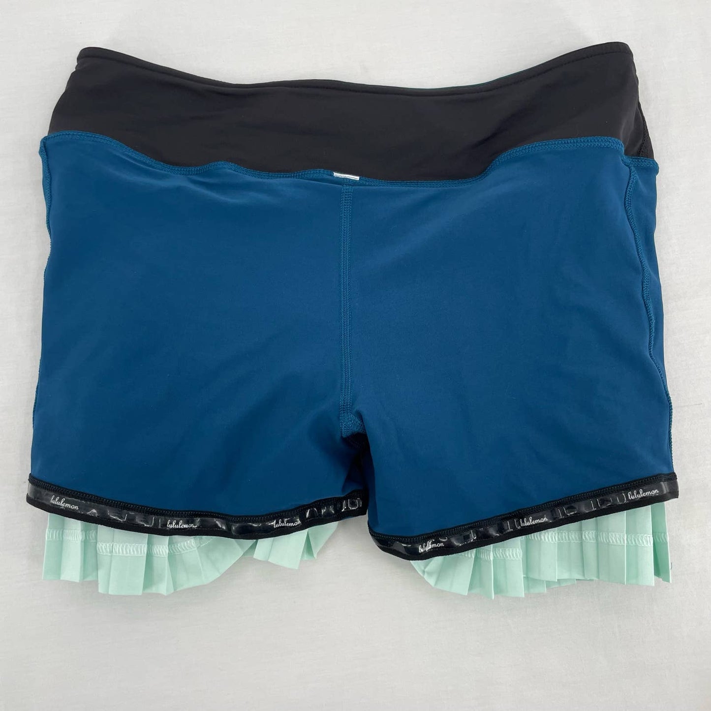Lululemon Pleat to Street II Blue Aqua Poseidon Sea Mist Skirt Skort Ballerina Size 6