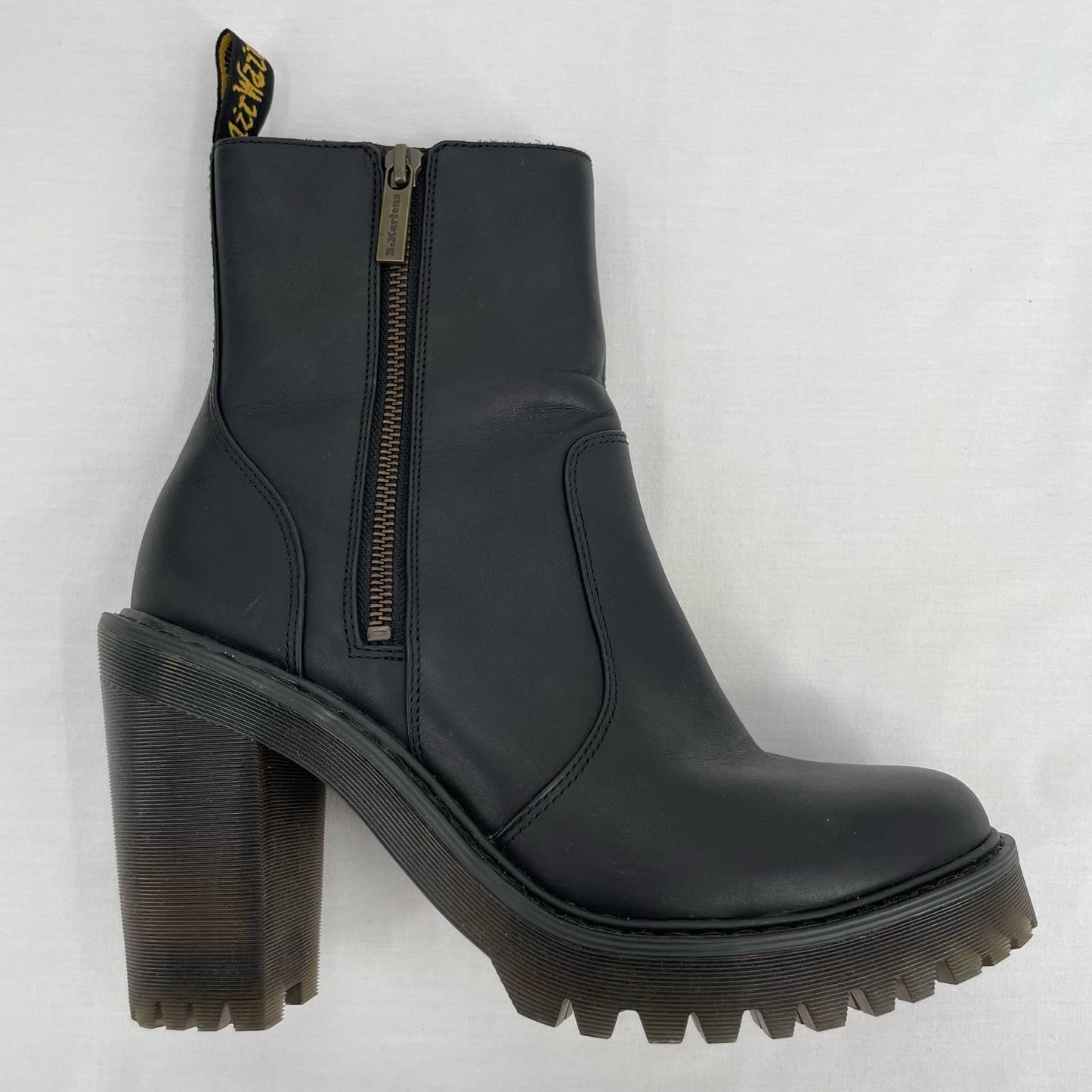Dr. Martens Magdalena II Black Heeled Boots Zippers Lug Sole Chunky Heel Size 9