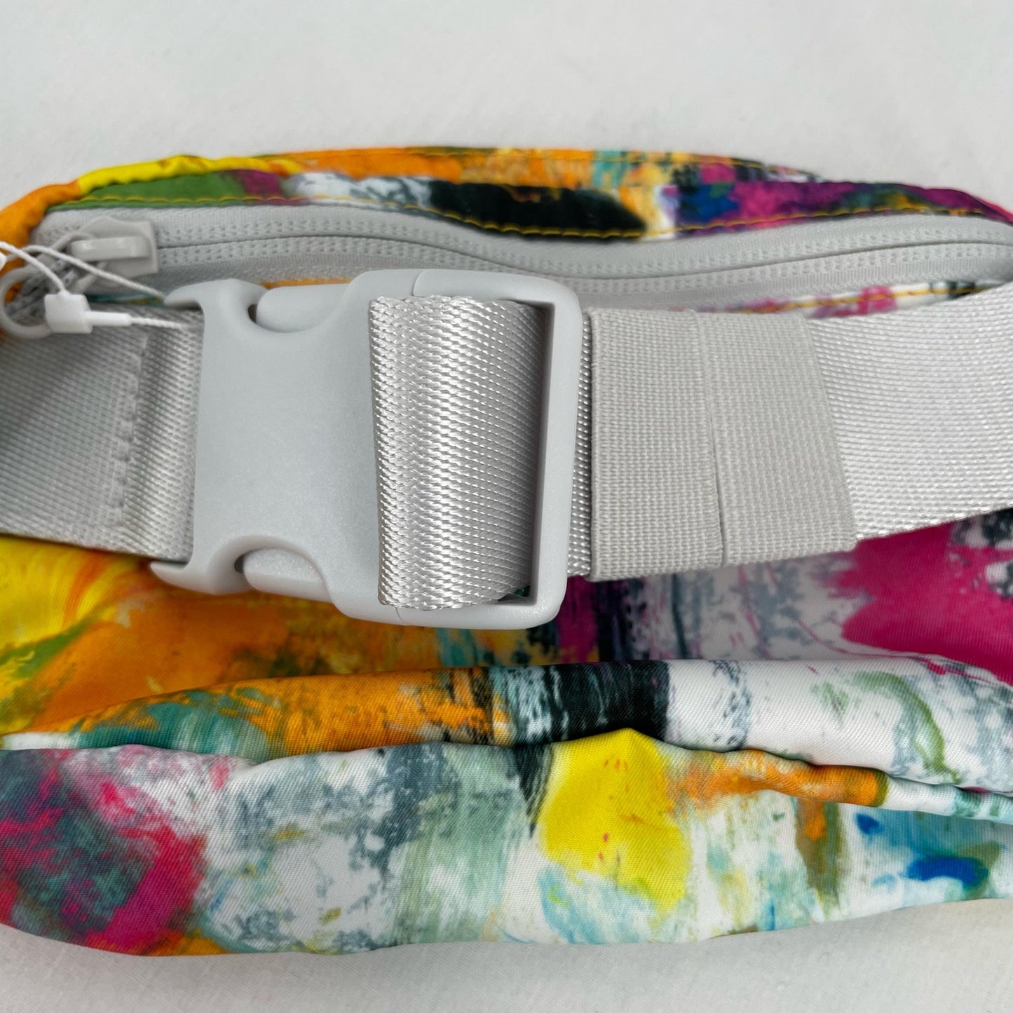 NEW Lululemon Belt Bag EBB No Limits White Multi Zip Pockets Longer Fit Strap 1L