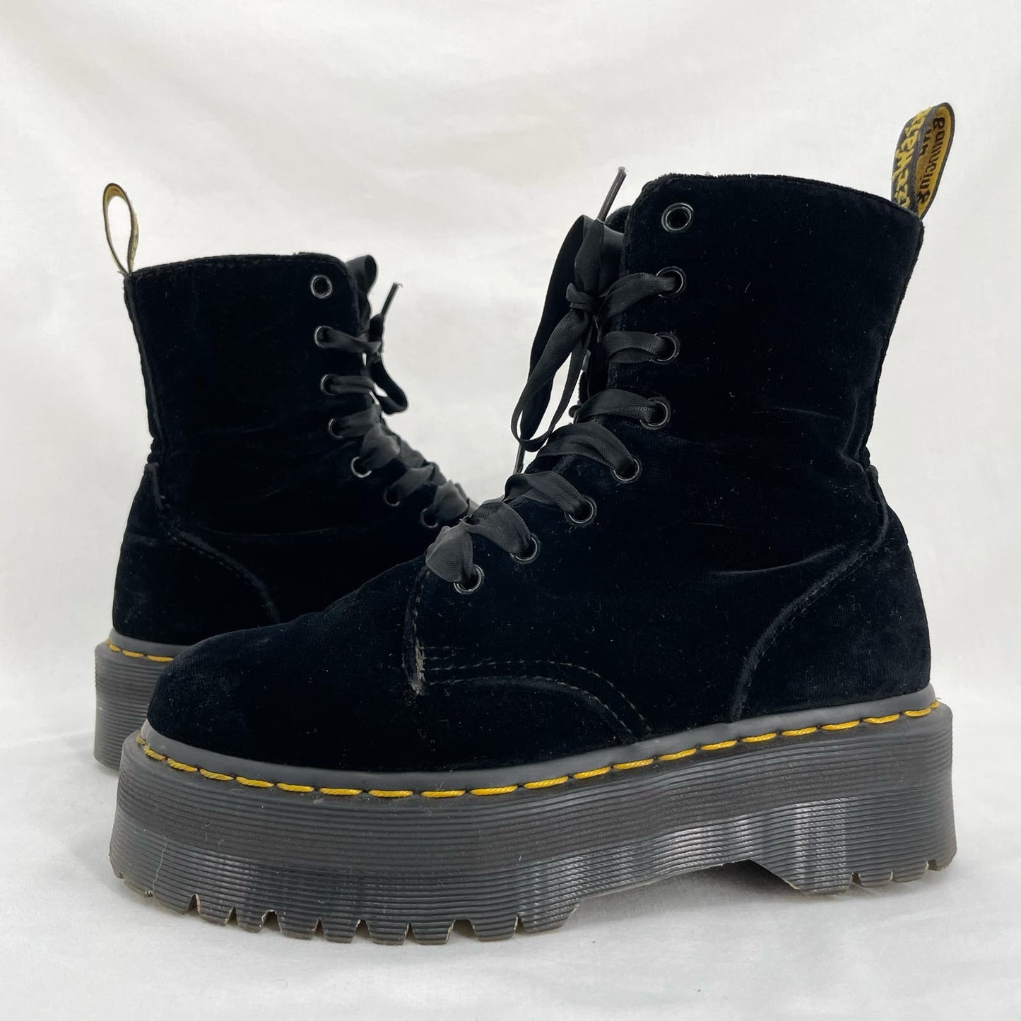 Dr. Martens Jadon Black Brushed Velvet Platform Ribbon Lace Zip Goth Boots Size US 5