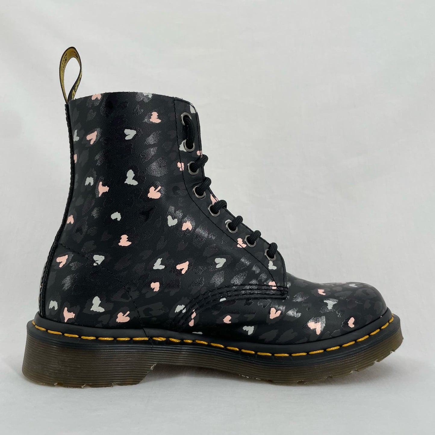 Dr. Martens 1460 Pascal Wild Hearts Printed Black Boots Custom Chaos Backhand Size 7