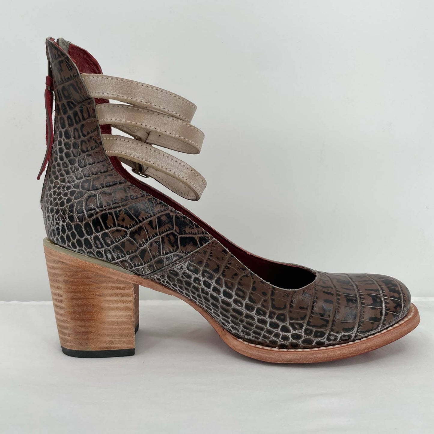 Freebird by Steven Randi Stone Croco Strappy Heels Buckles Chunky Block Heel Size 12
