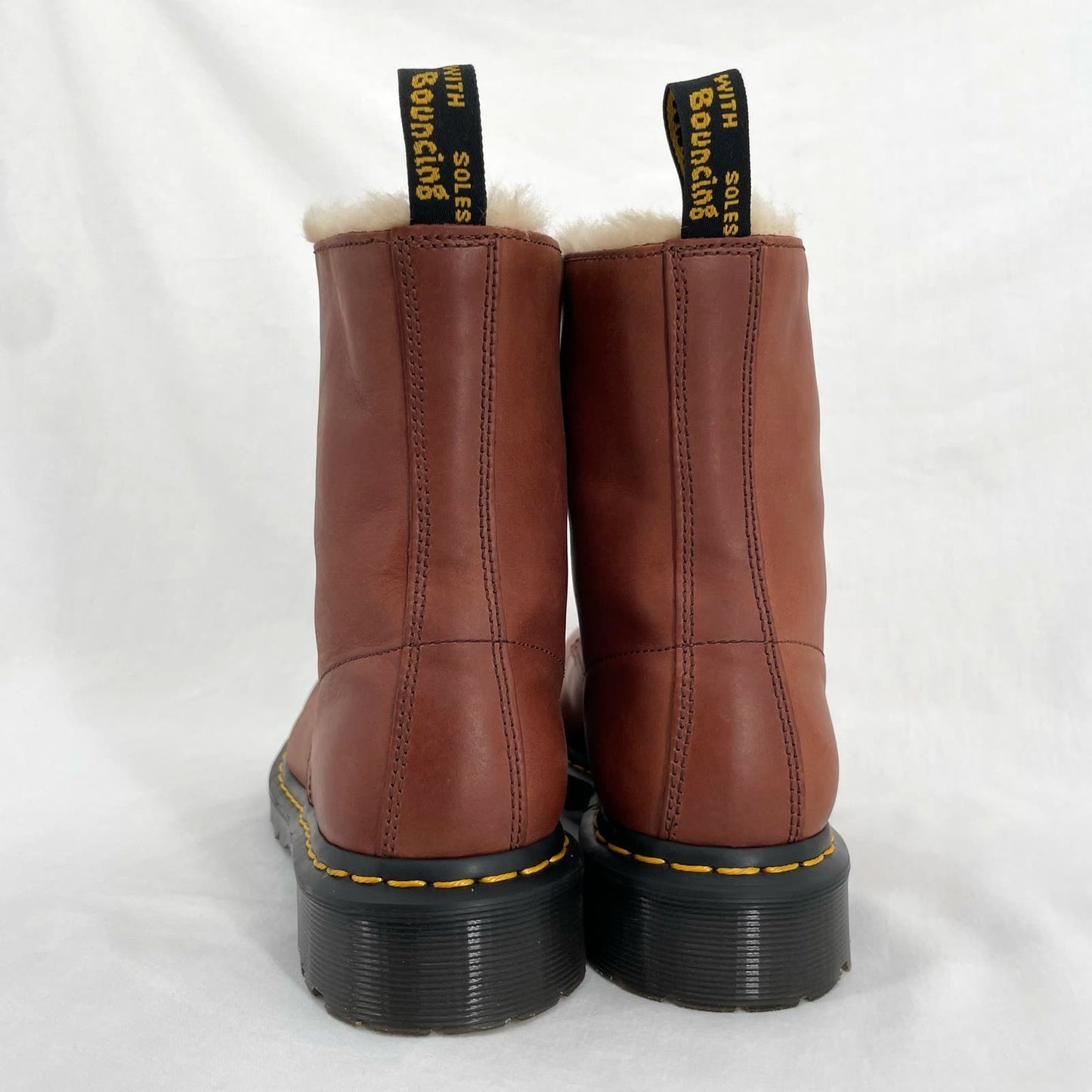 Dr. Martens Serena 1460 Tan Faux Fur Lined Boots Laced Winter Farrier Chalet Size 10