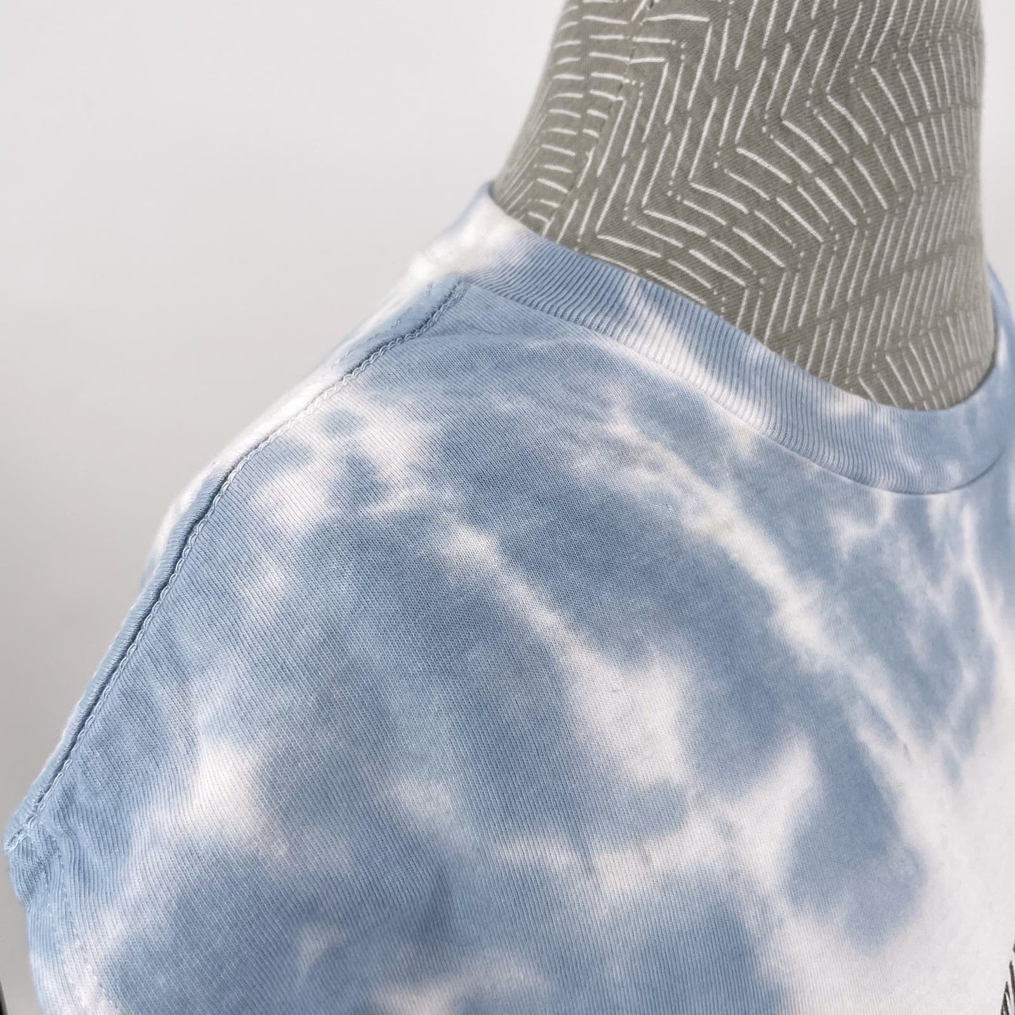 NEW Taylor Swift Eras Tour Tie Dye Tank Top Muscle Tee Stadium Exclusive Merch Size L