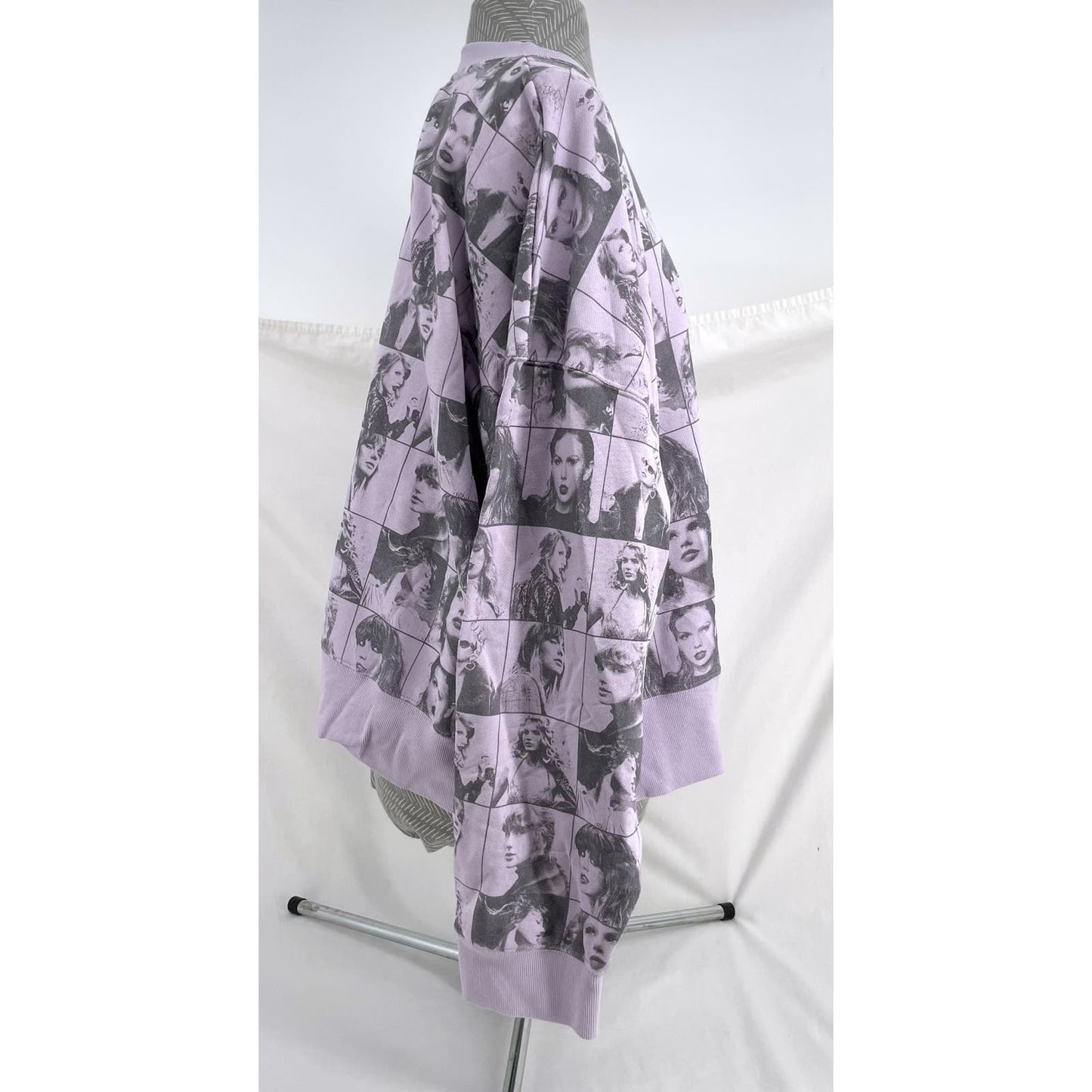 Taylor Swift Eras Tour Cropped Lavender Pullover Sweatshirt All Over Print Size XL