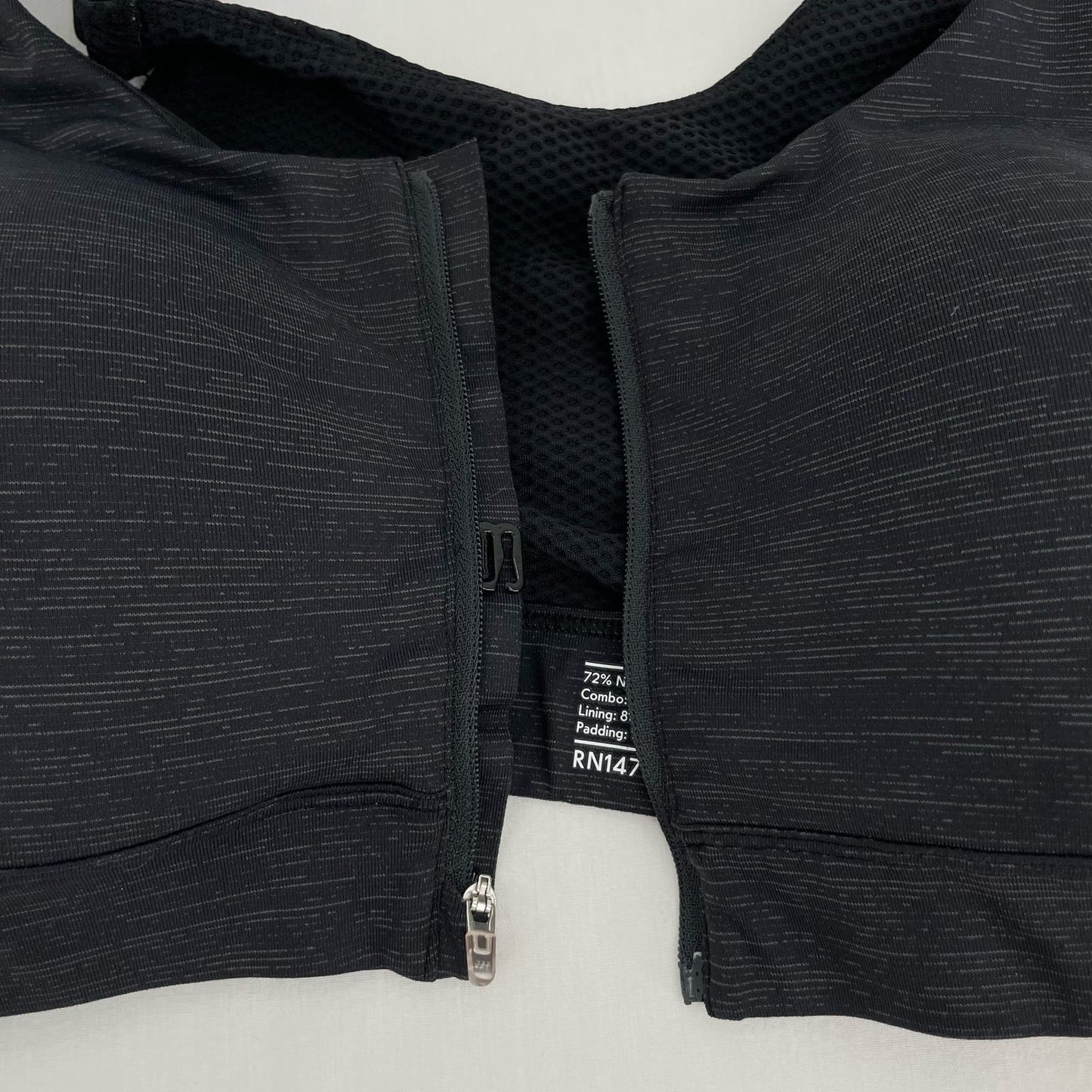 Outdoor Voices Zip Up Front Sports Bra Night Black Dark Gray Adjustable Strap Size XL (C/D)
