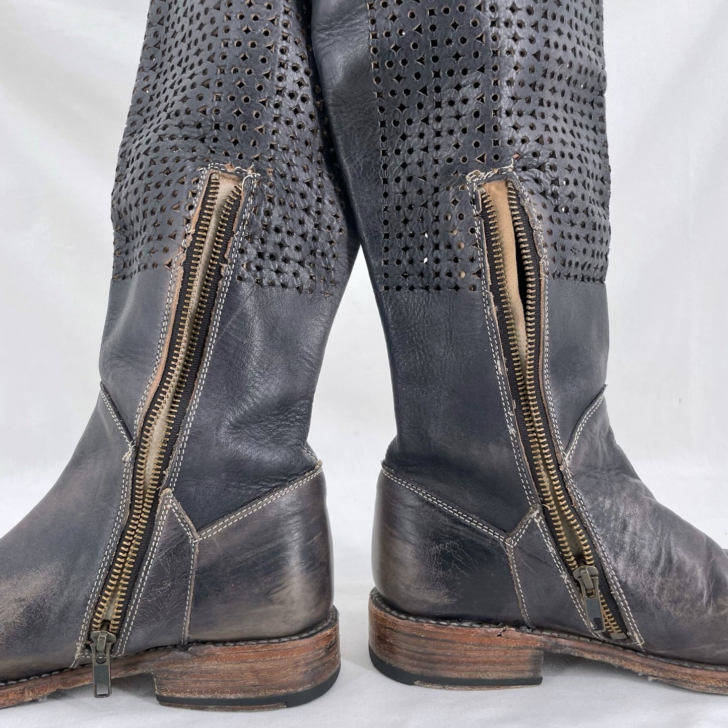 Bed|Stu Cambridge Boots Black Gray Cutout Perforated Tall Boho Shoes Size 7.5