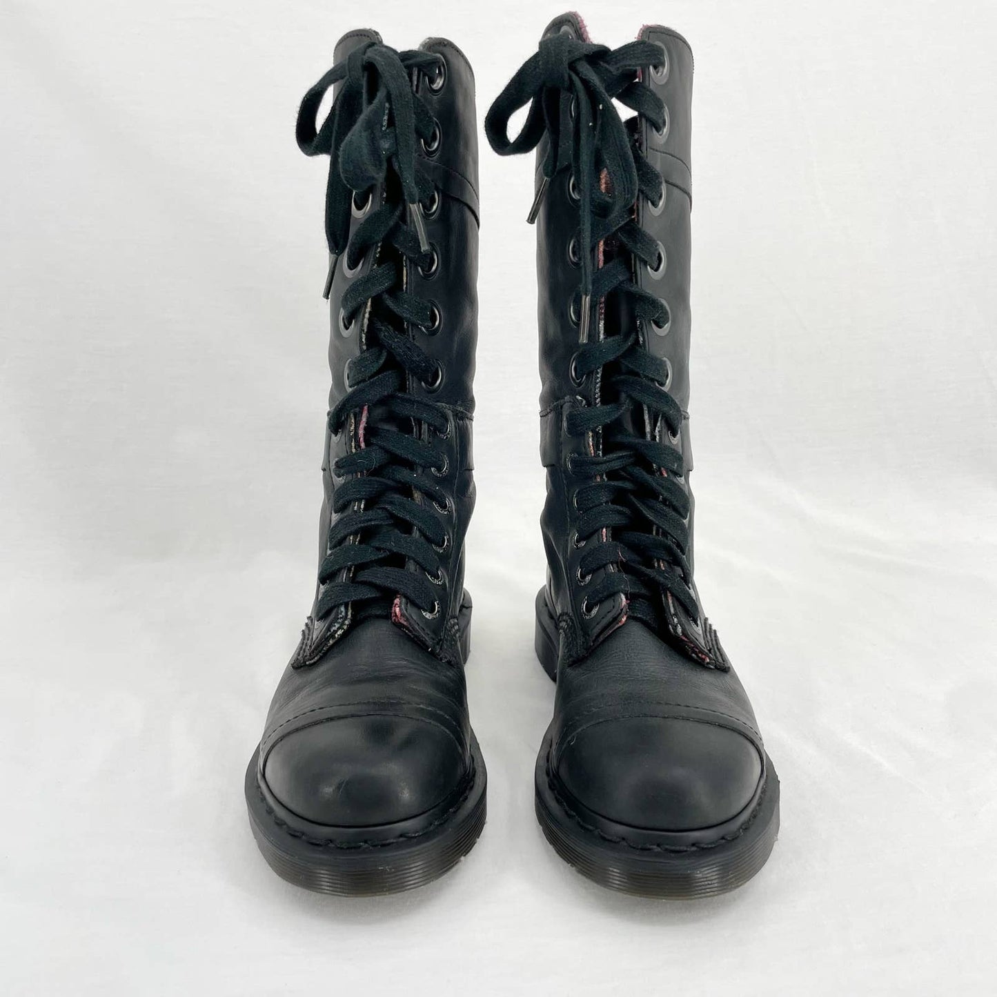 Dr. Martens Triumph Boots Leather Pirate Style Fold Down Tartan Plaid Lining Size 7