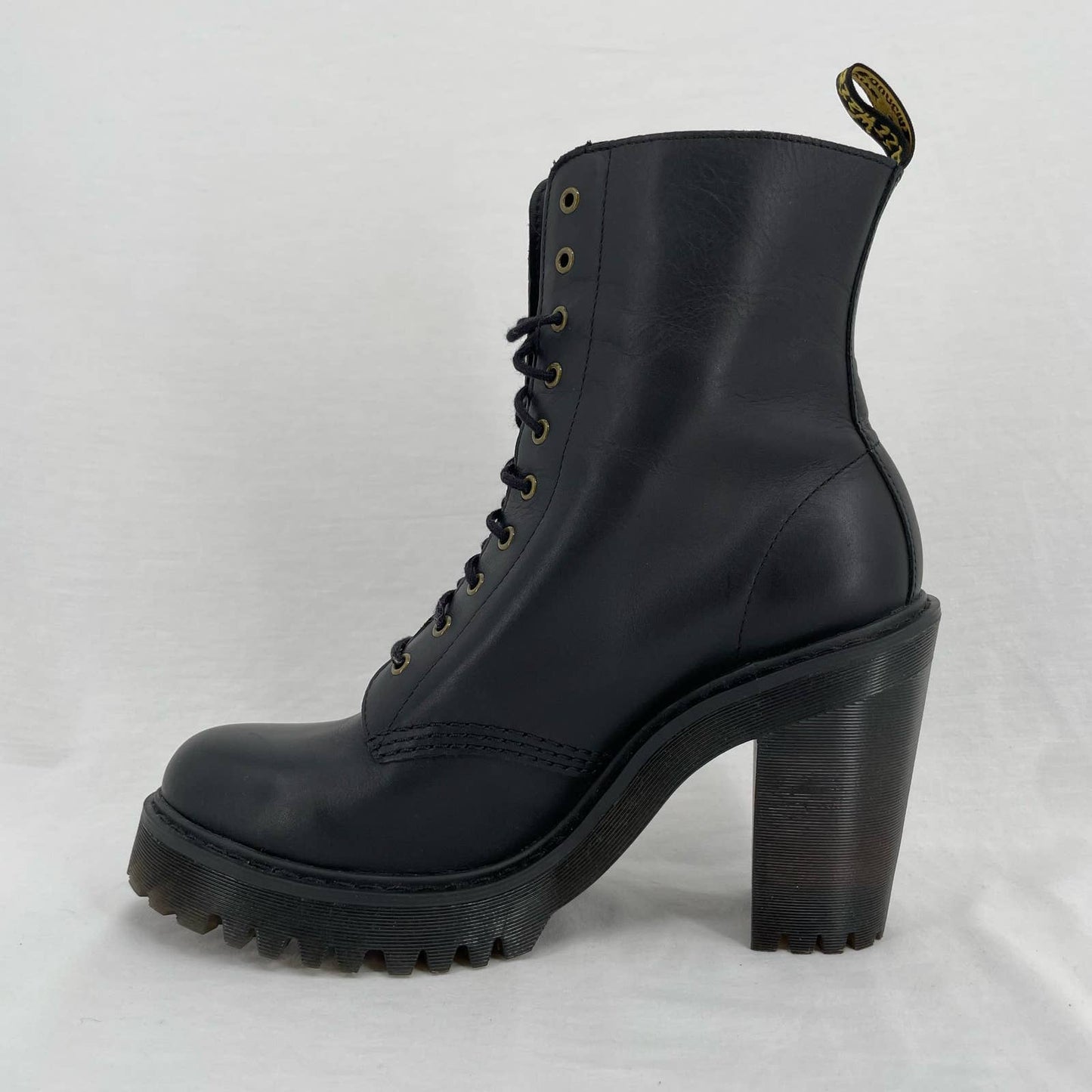 Dr. Martens Kendra Black High Heels Smooth Leather Lace Up Witchy Heeled Boots Size 9