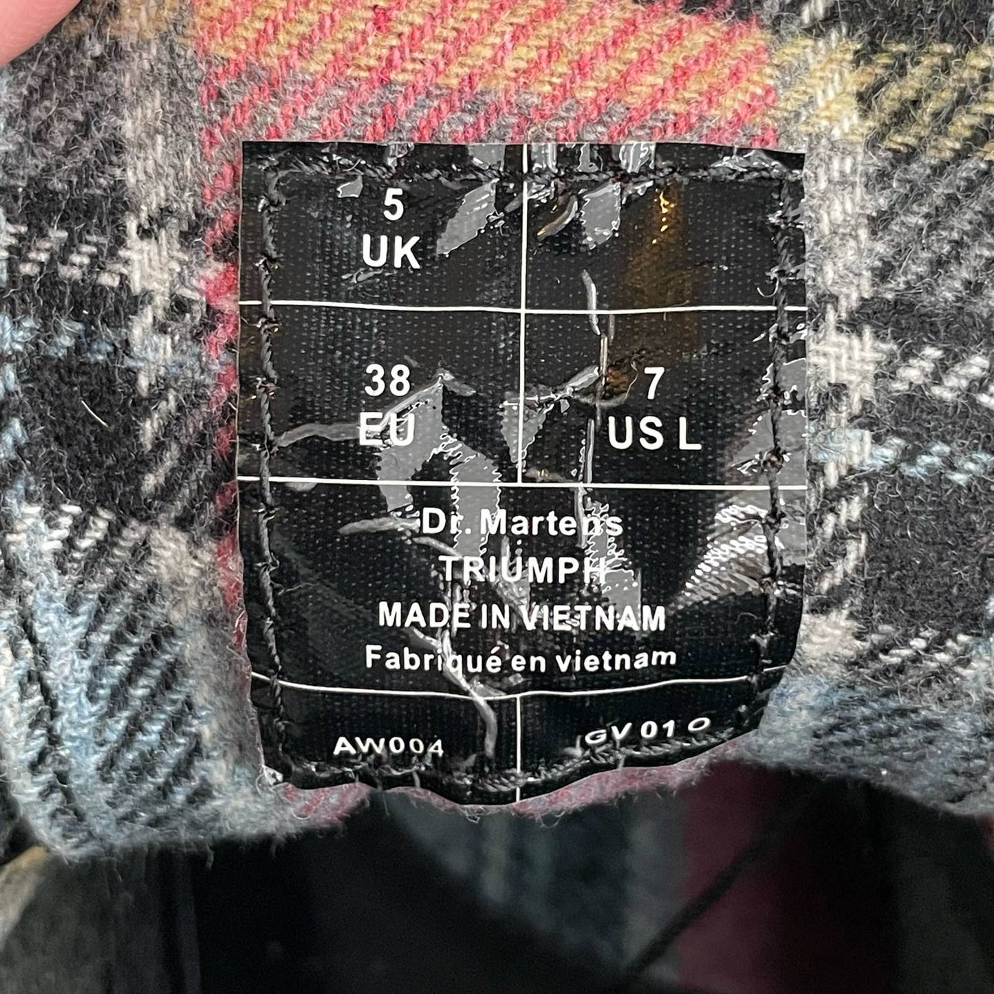 Dr. Martens Triumph Boots Leather Pirate Style Fold Down Tartan Plaid Lining Size 7