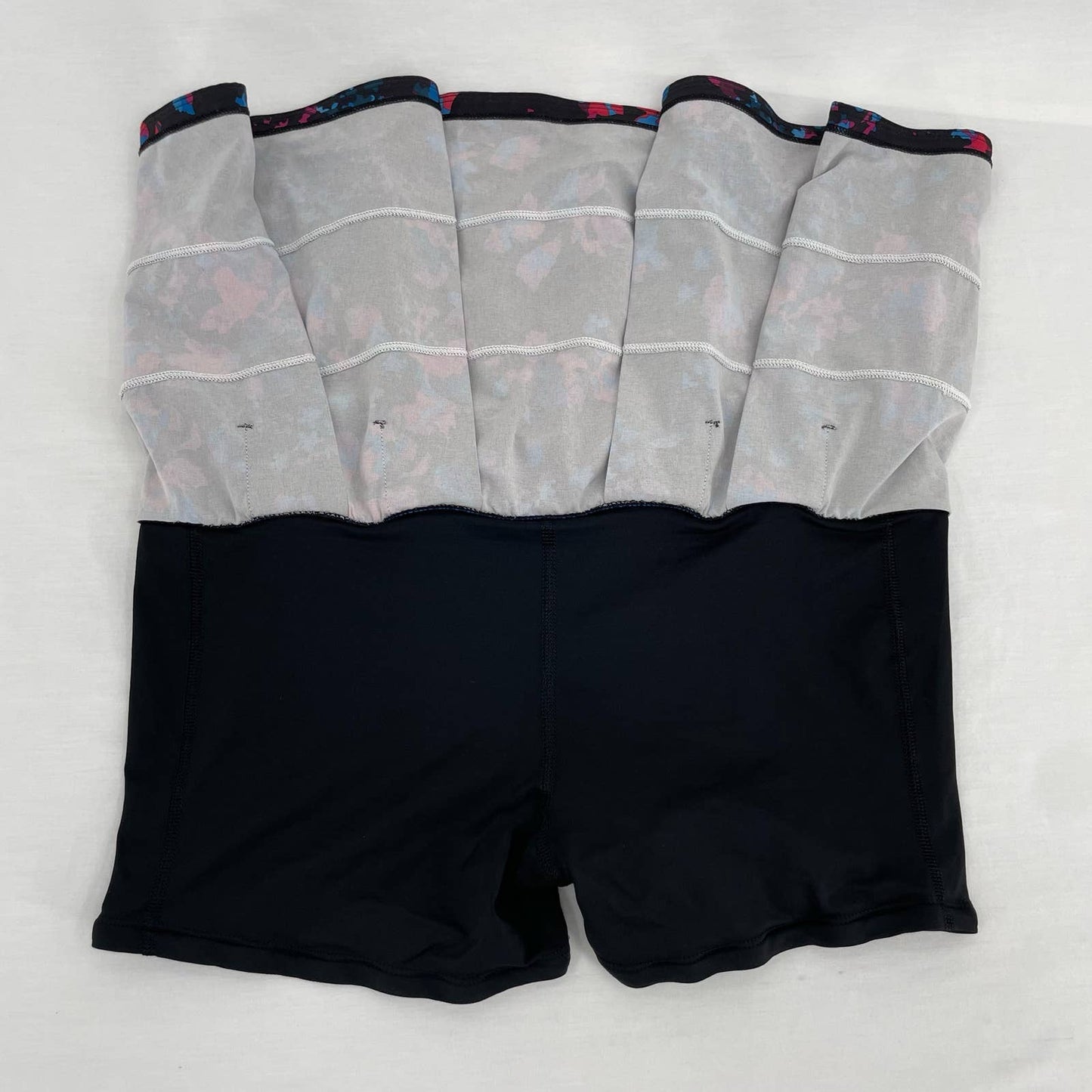 Lululemon Pace Rival II Dandy Digie Multi Black Pink Blue Print Athletic Skirt Size 8
