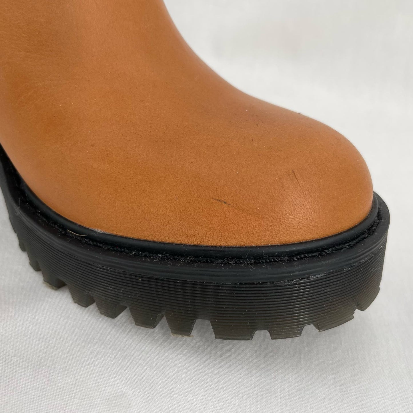 Dr. Martens Magdalena Cognac Leather Heeled Boots Orange Tan Grunge Indie Size 9