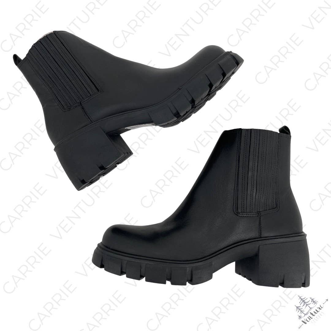 Steve Madden Rankel Women's Black Leather Lug Sole Ankle Boots Size 10