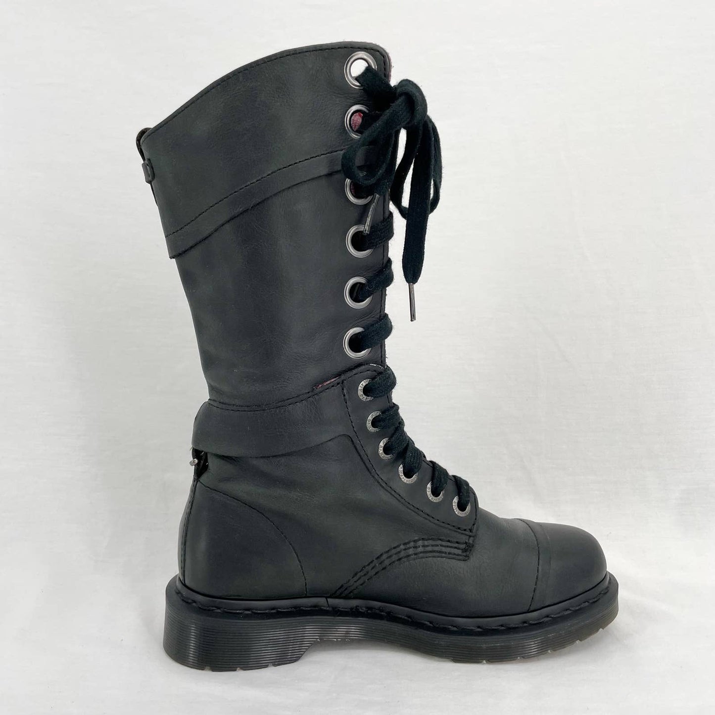 Dr. Martens Triumph Boots Leather Pirate Style Fold Down Tartan Plaid Lining Size 7