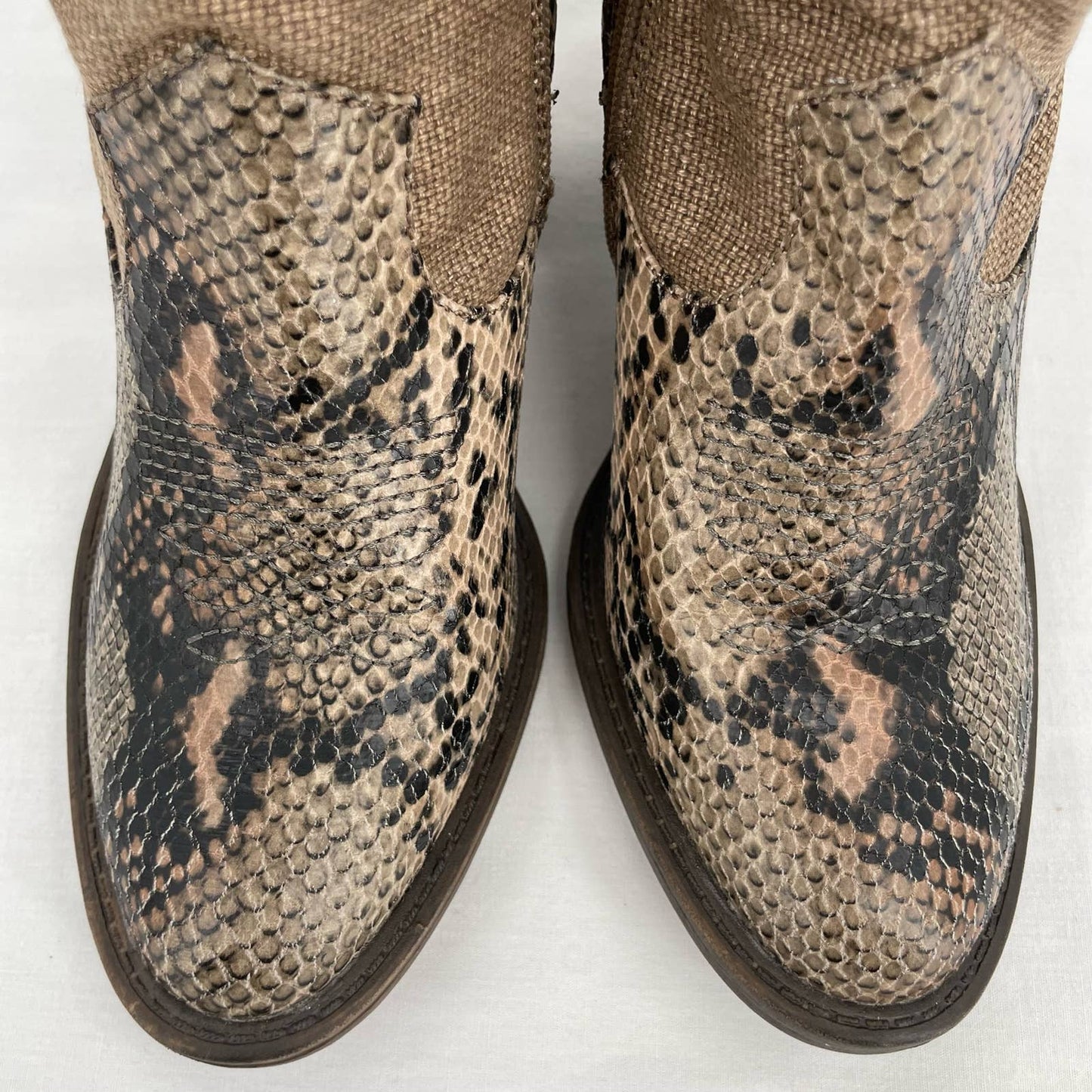 Blowfish Lolly Snake Snakeskin Burlap Neutral Tone Western Style Ankle Booties Size 7