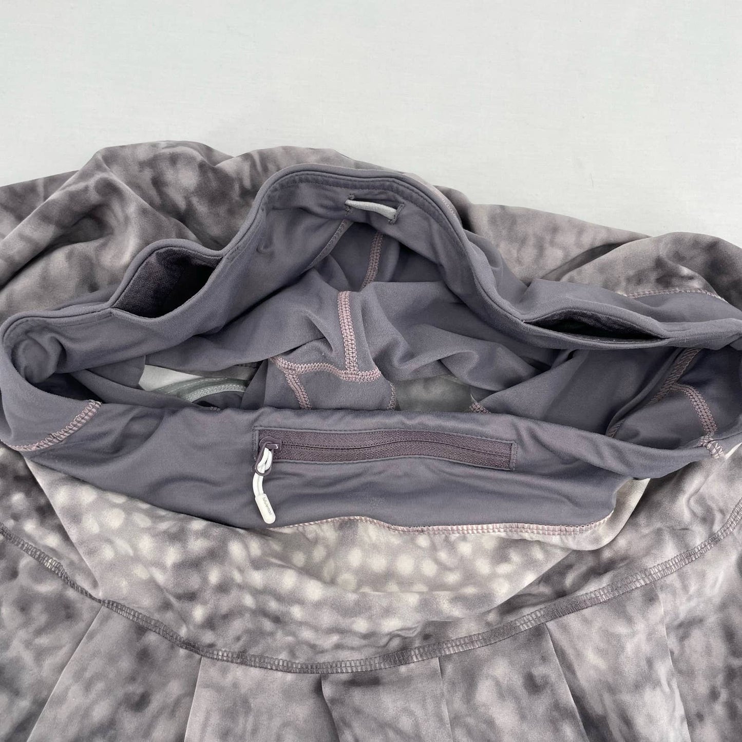 Lululemon Original Speed Skirt Gray Snowy Owl Magnum Running Active Skort Size 6