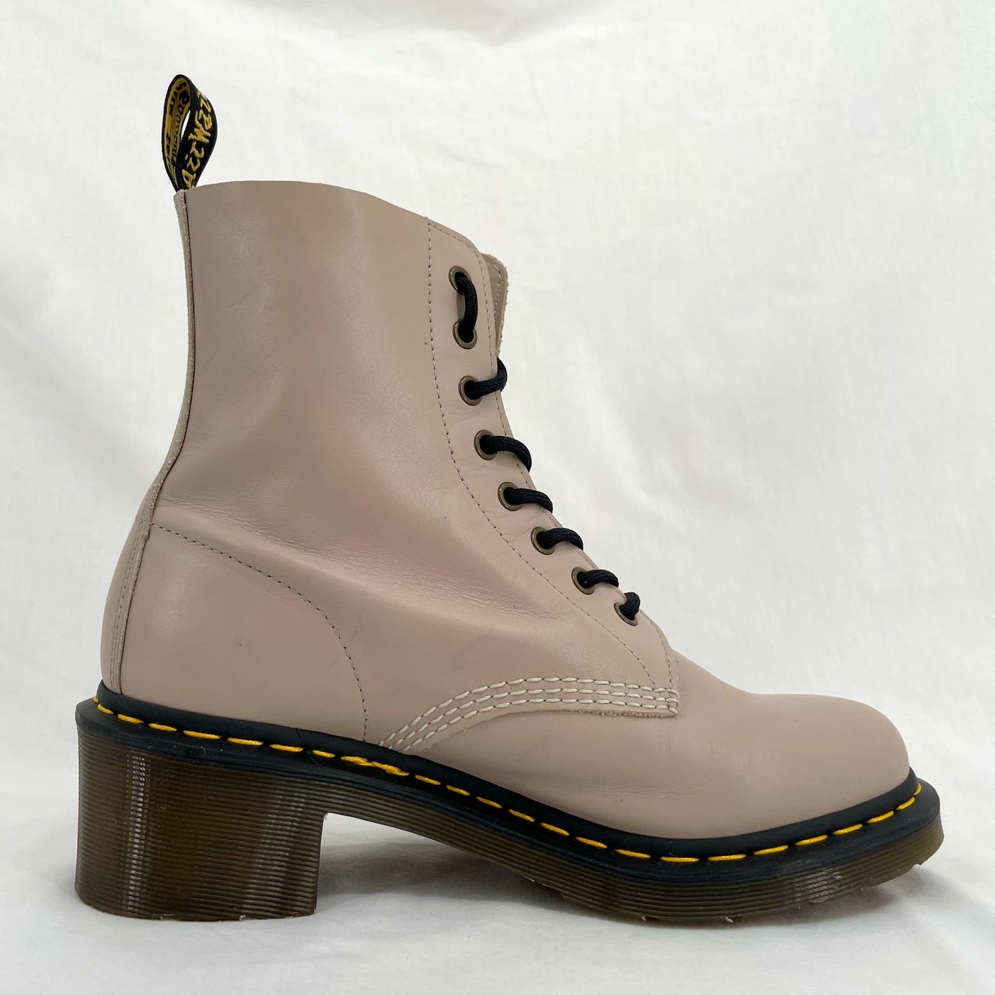 Dr. Martens Clemency Boots Natural Leather Heeled Lace Up Neutral Tan Beige Size 10