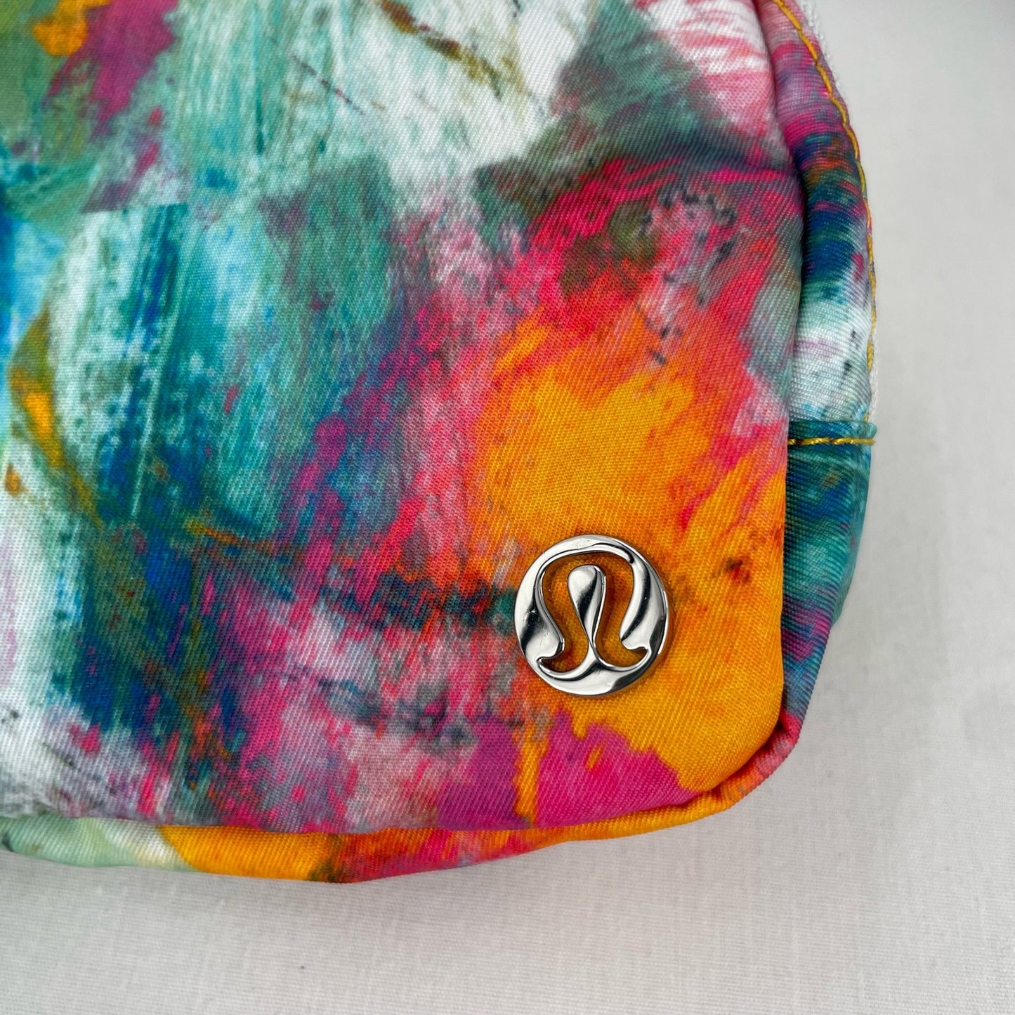 NEW Lululemon Belt Bag EBB No Limits White Multi Zip Pockets Longer Fit Strap 1L