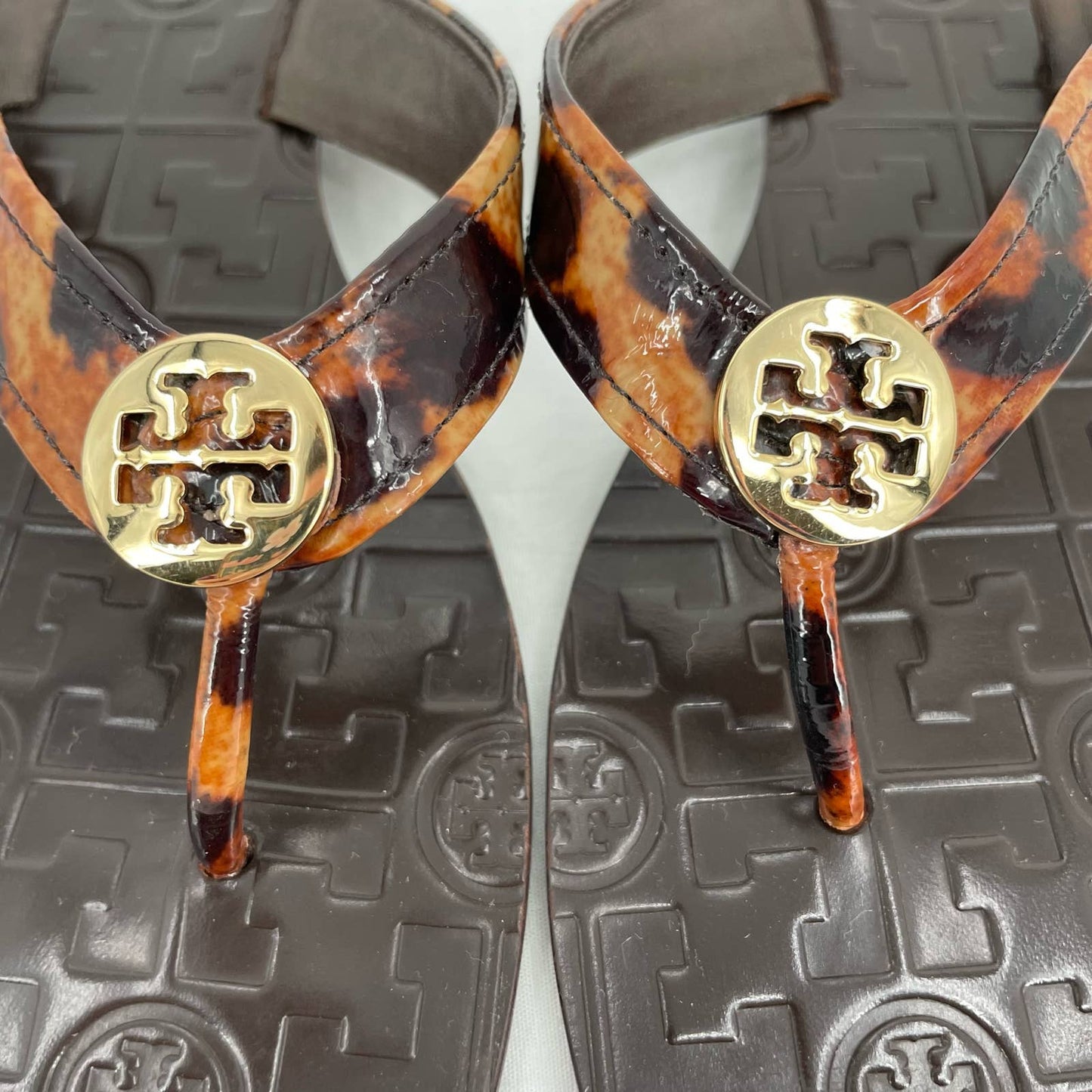 Tory Burch Thora Leopard Patent Brown Summer Thong Sandals Logo Animal Print Size 8