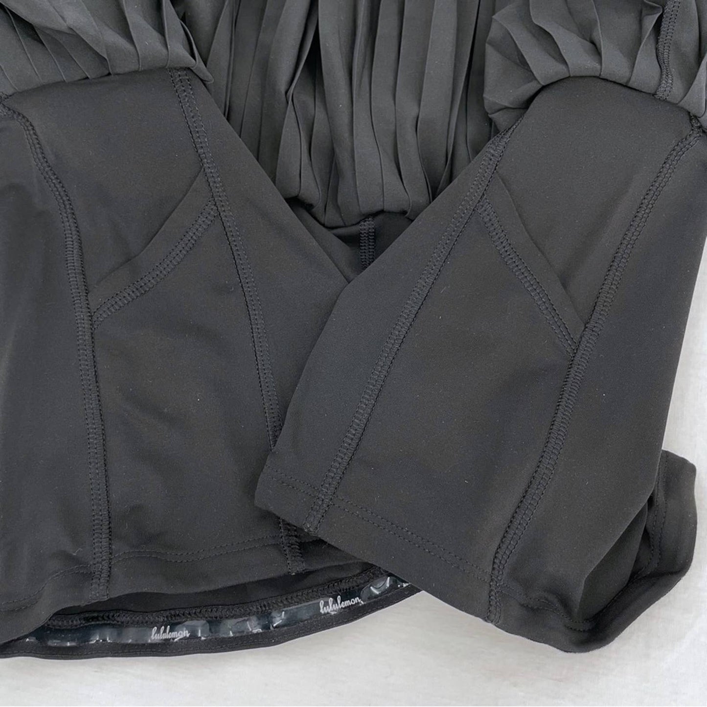 Lululemon Pleat to Street II Black Skirt Skort Golf Tennis Ballerina Twirly Size 6