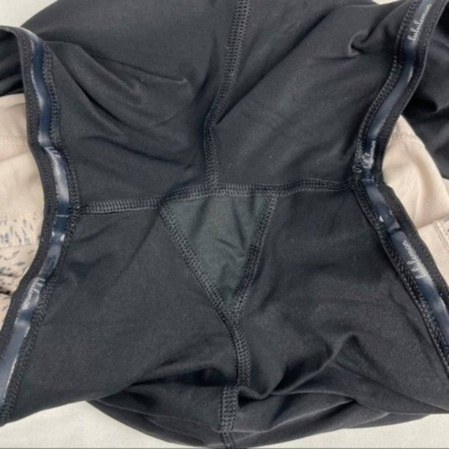 Lululemon Pace Rival Dottie Dash Grain Black Golf Tennis Skirt Skort Animal Size 6