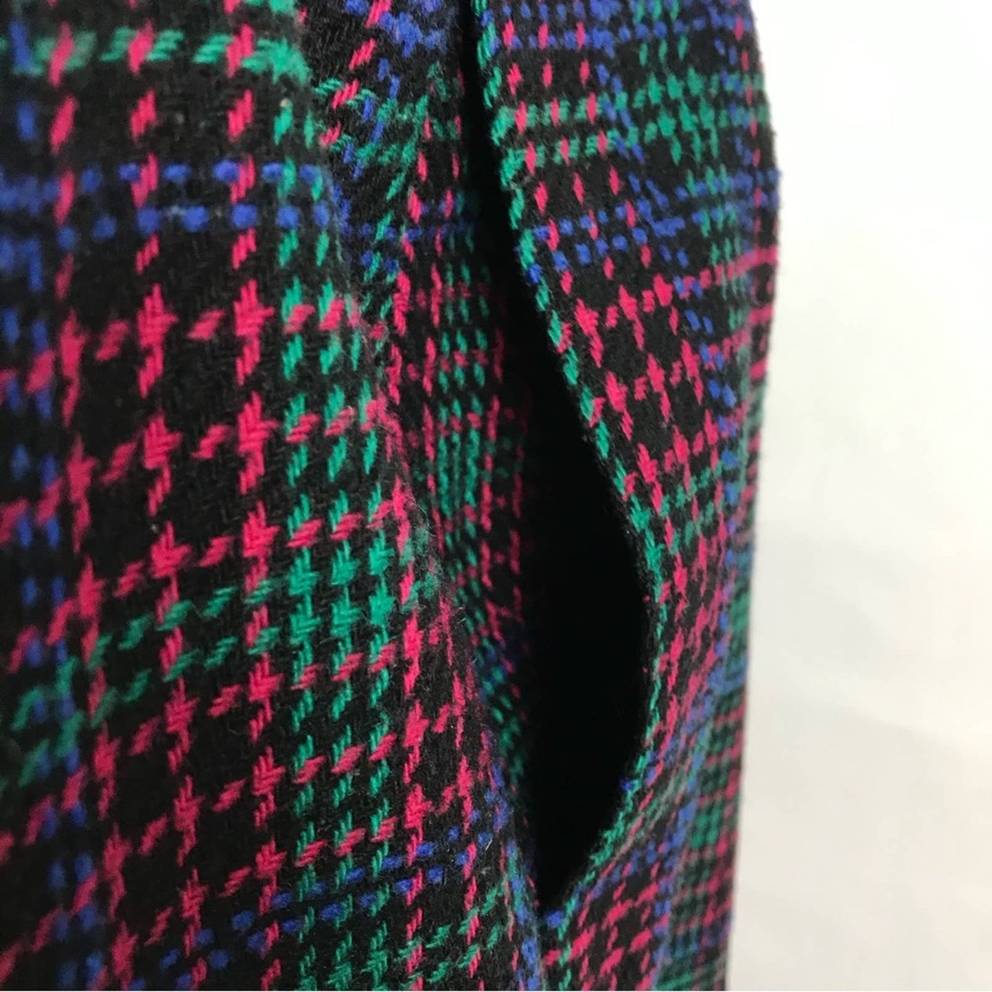 Vintage Joan Leslie Tweed Skirt Wool Blend Pink Green Blue Plaid Retro Skirt Size 6P