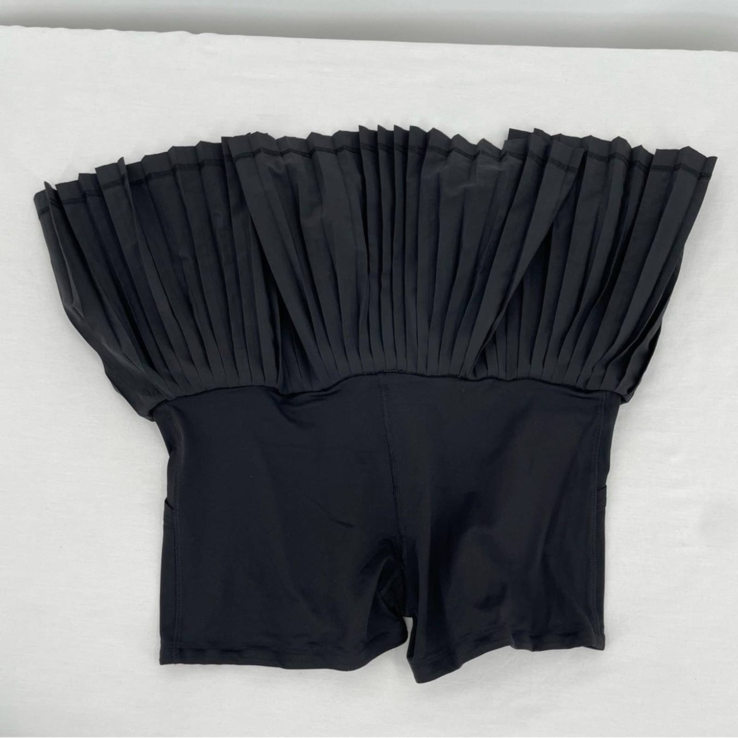 Lululemon Pleat to Street II Black Skirt Skort Golf Tennis Ballerina Twirly Size 6