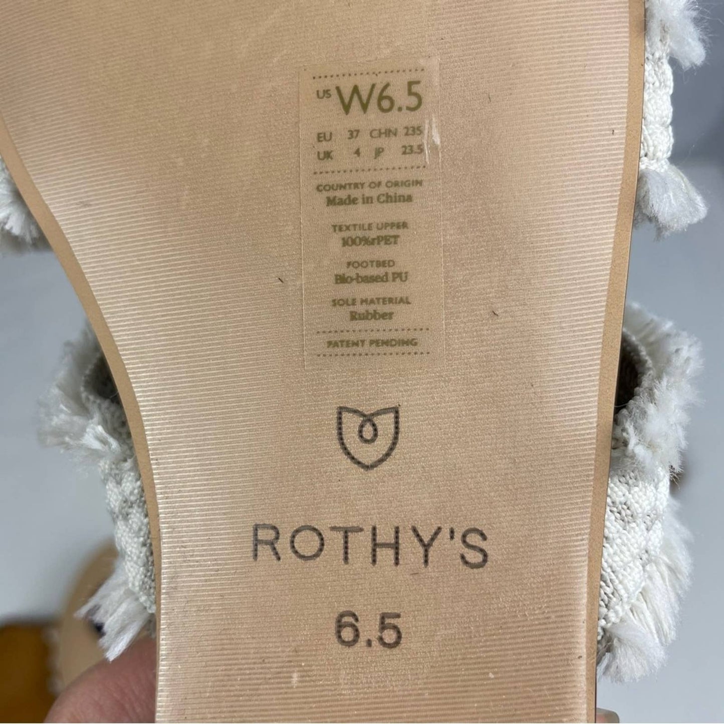 Rothy’s Triple Band Sea Shell Fringe Cream White Beach Coastal Summer Sandal Size 6.5