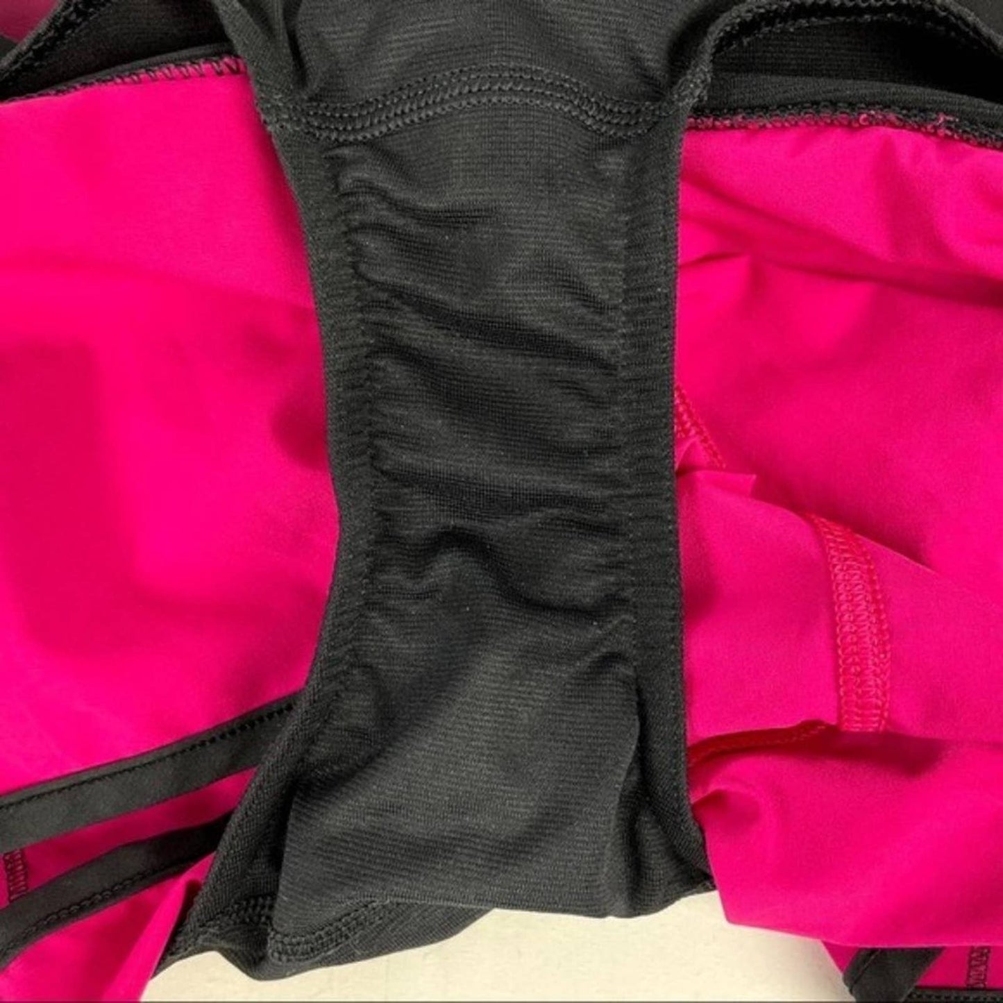 Lululemon Speed Short Jewelled Magenta Bright Pink Running Athletic Activewear Size 6