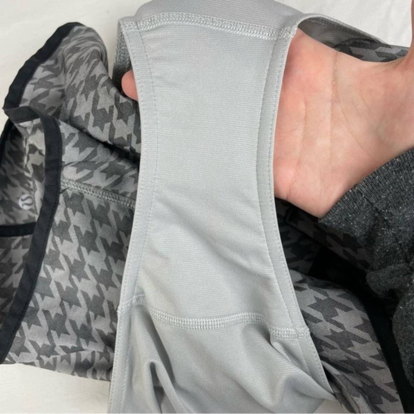 Lululemon Tracker Short II Giant Houndstooth Jacquard Black White Grey Gray Size 8