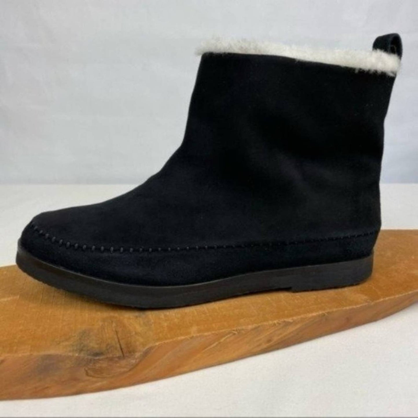 Jenni Kayne Black Suede Shearling Moc Boot Neutral Minimalist Ankle Bootie Size EU 41