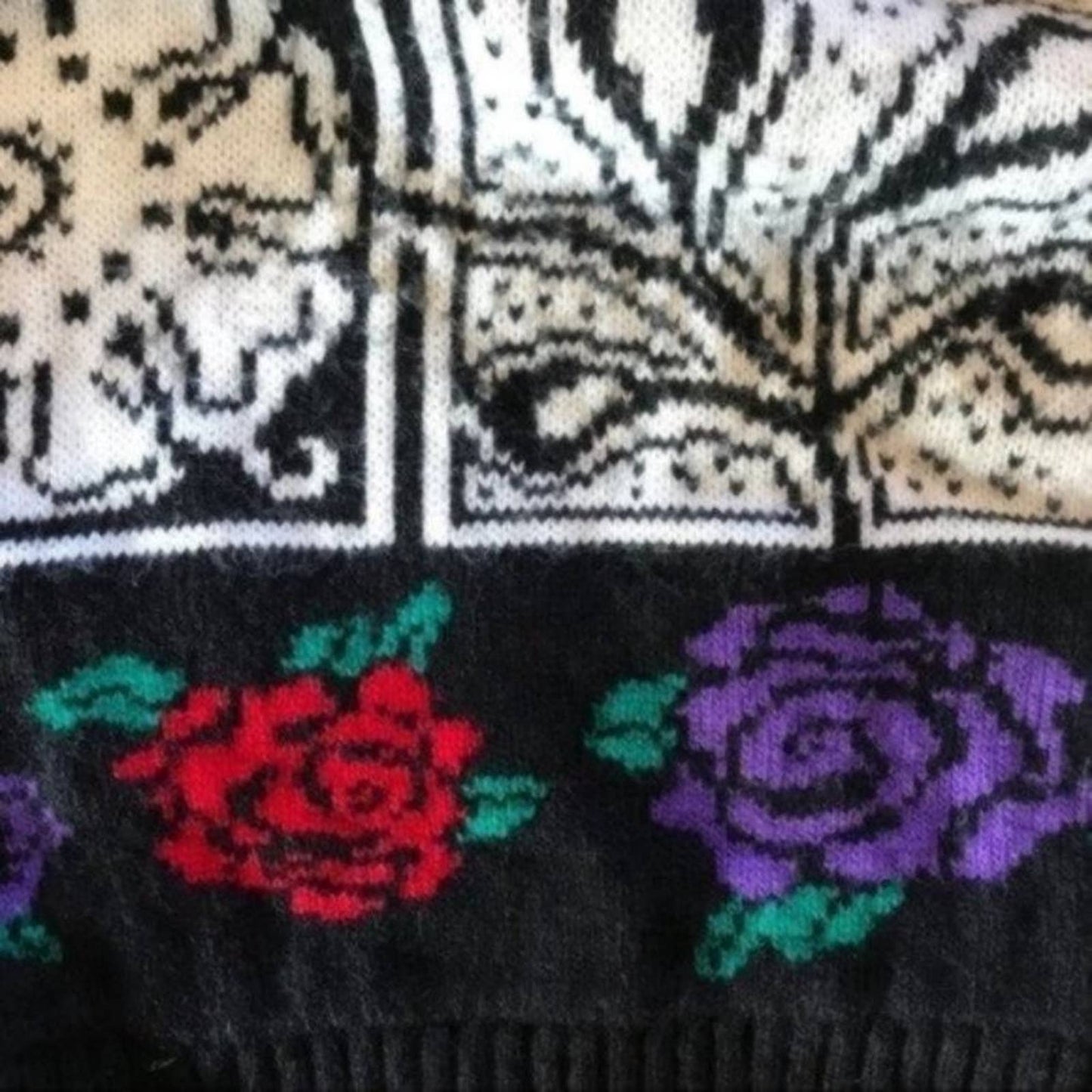 Vintage Carriage Court Black & White Retro Floral Panel Oversized Boxy Sweater Size L