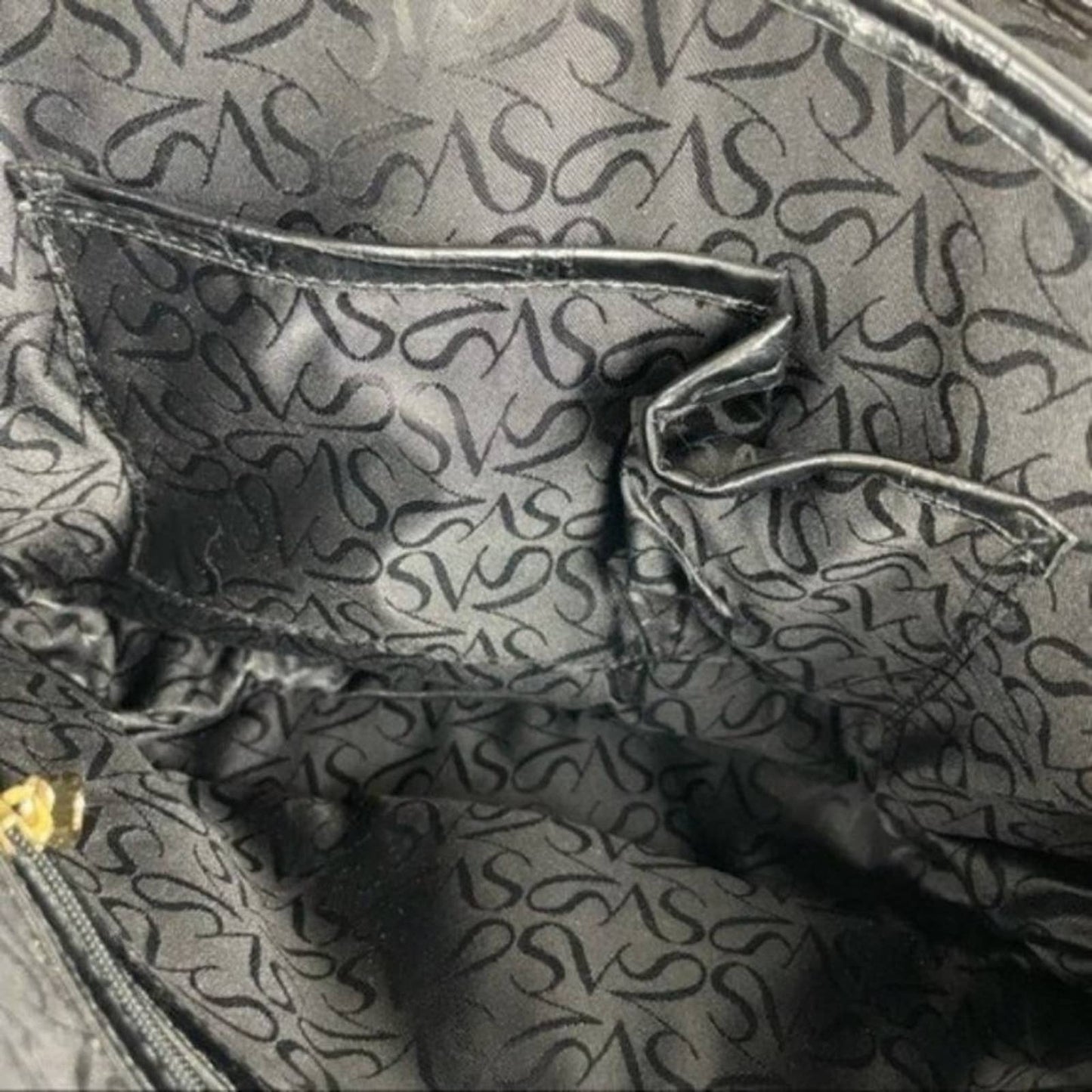Simply Vera Wang Black Crocodile Texture Faux Leather Foldover Handbag Purse