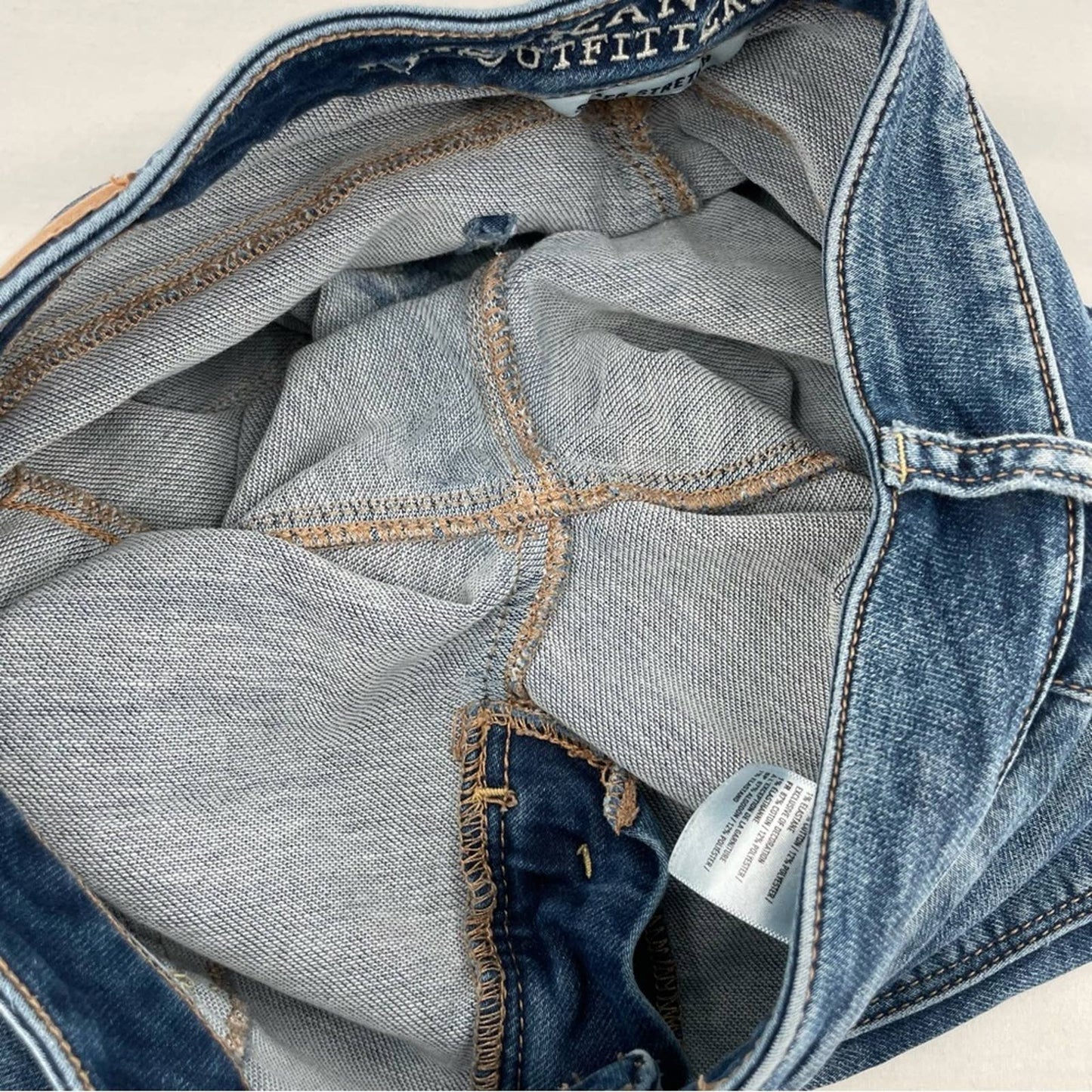 AEO American Eagle Outfitters Hi-Rise Jegging Super Stretch Ripped Jeans Size 4