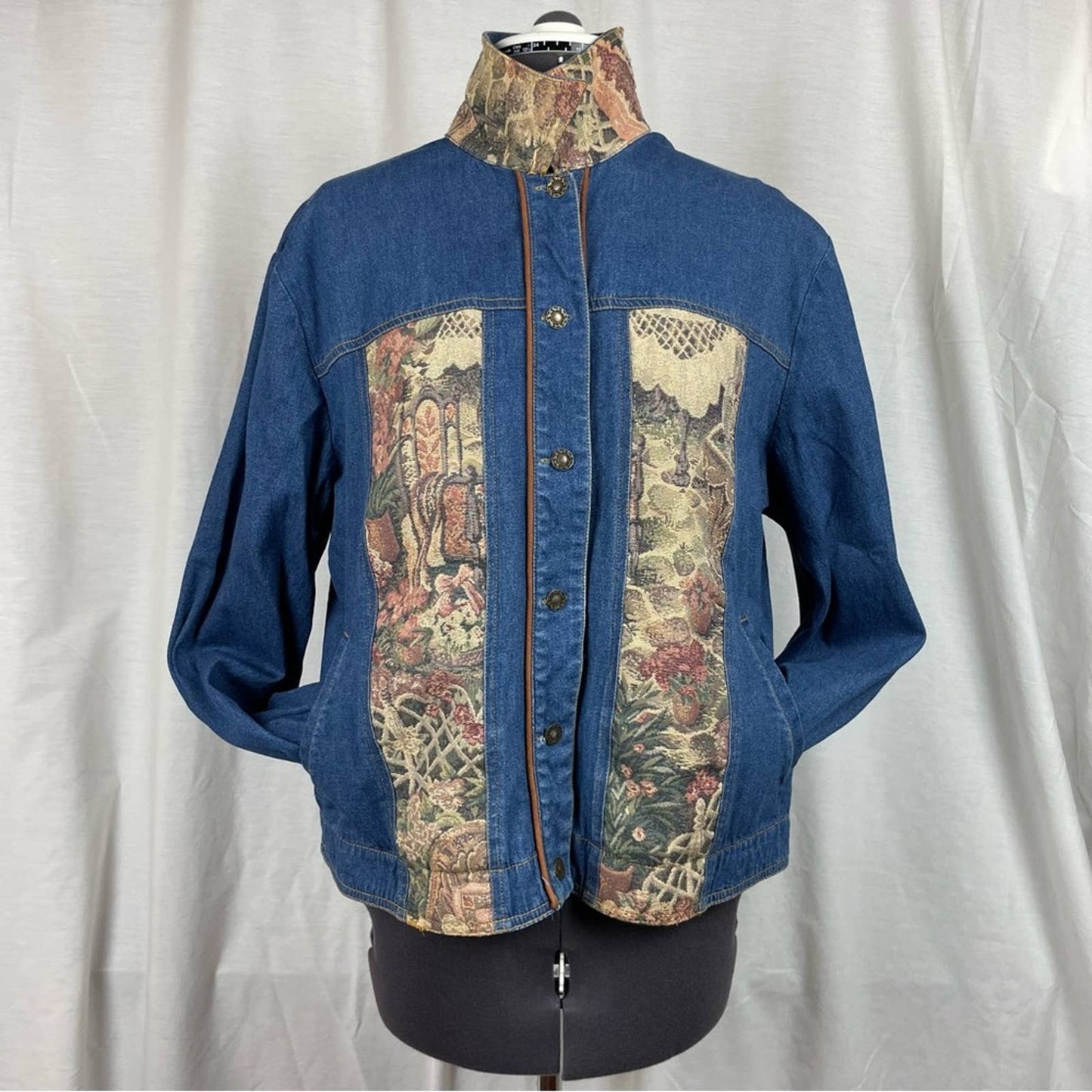Vintage Erin London Tapestry Garden Floral Chambray Denim Button Shacket Jacket Size L
