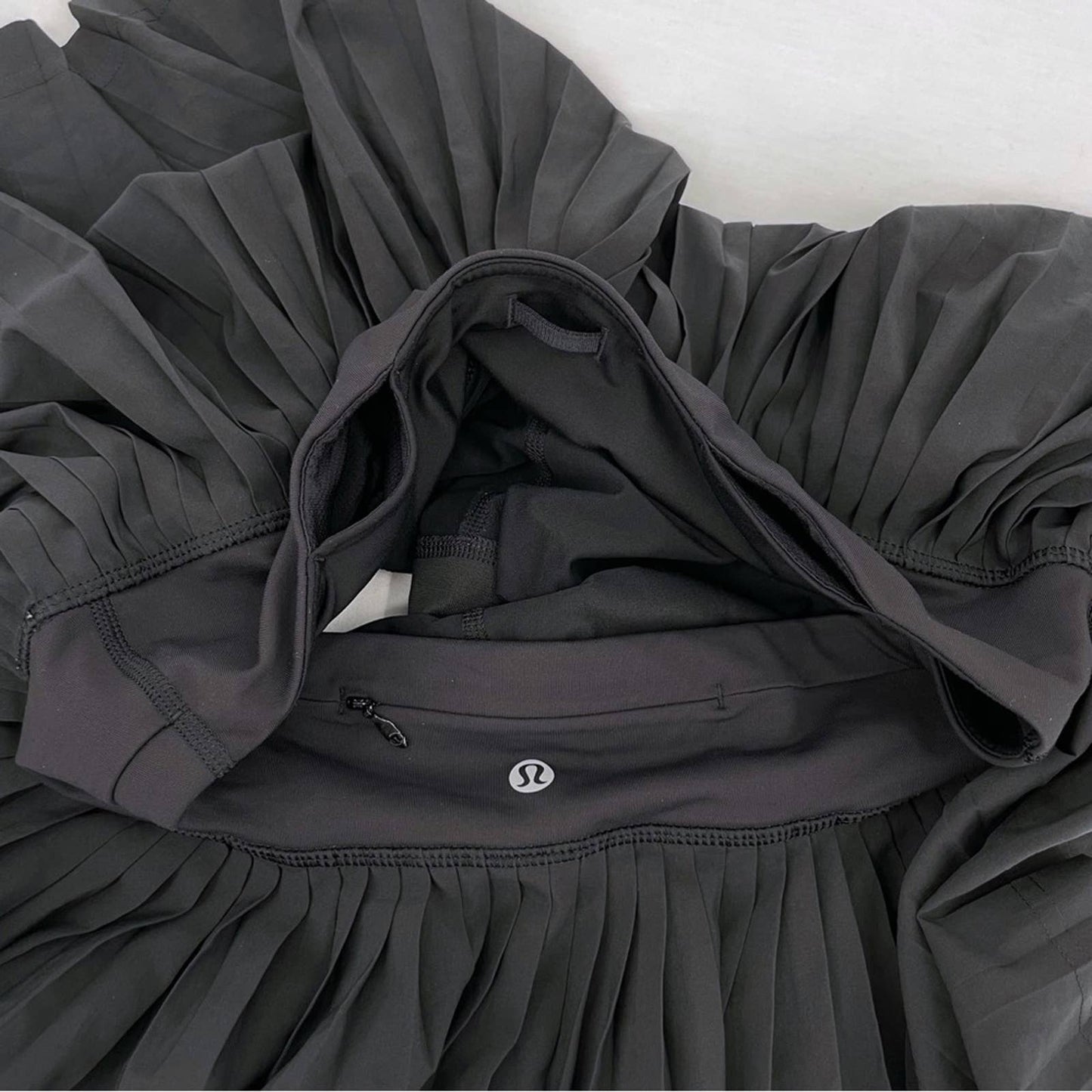 Lululemon Pleat to Street II Black Skirt Skort Golf Tennis Ballerina Twirly Size 6