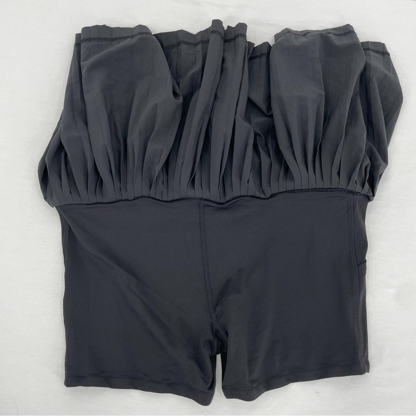Lululemon Pleat to Street II Black Skirt Skort Golf Tennis Ballerina Twirly Size 6