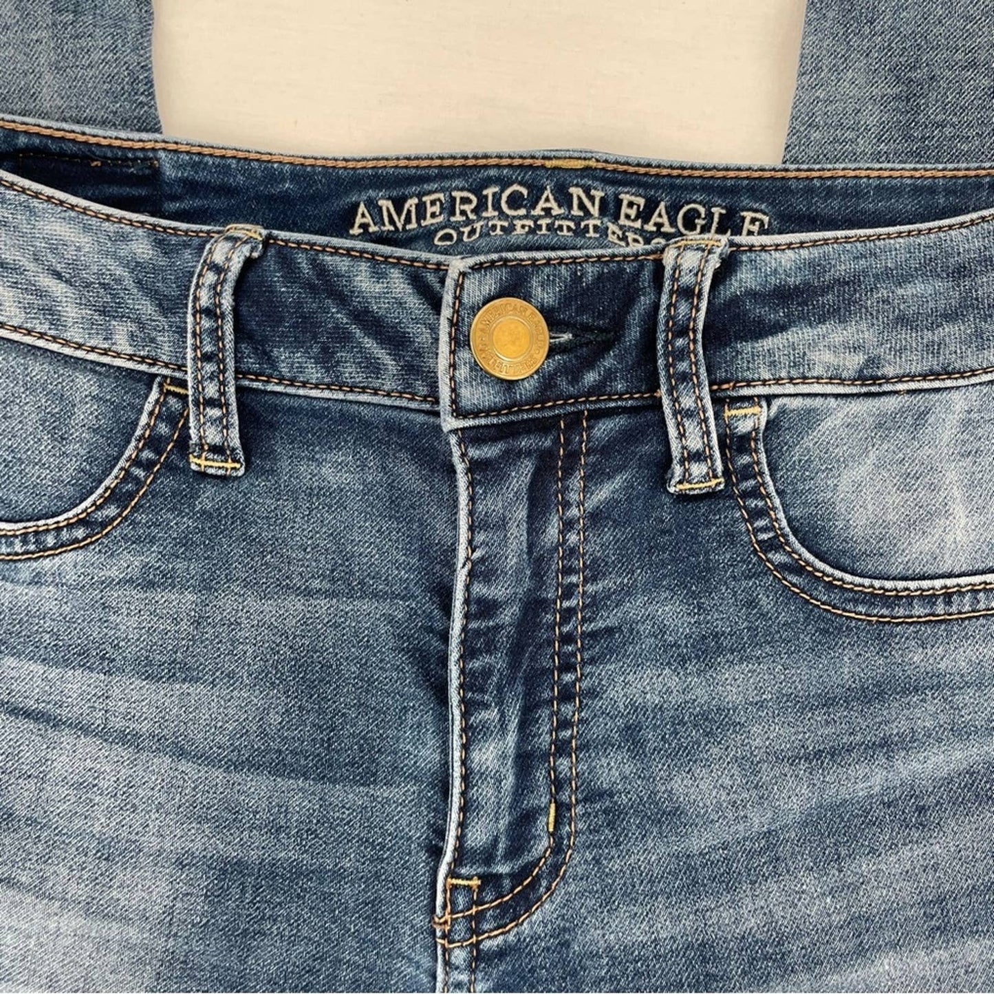 AEO American Eagle Outfitters Hi-Rise Jegging Super Stretch Ripped Jeans Size 4